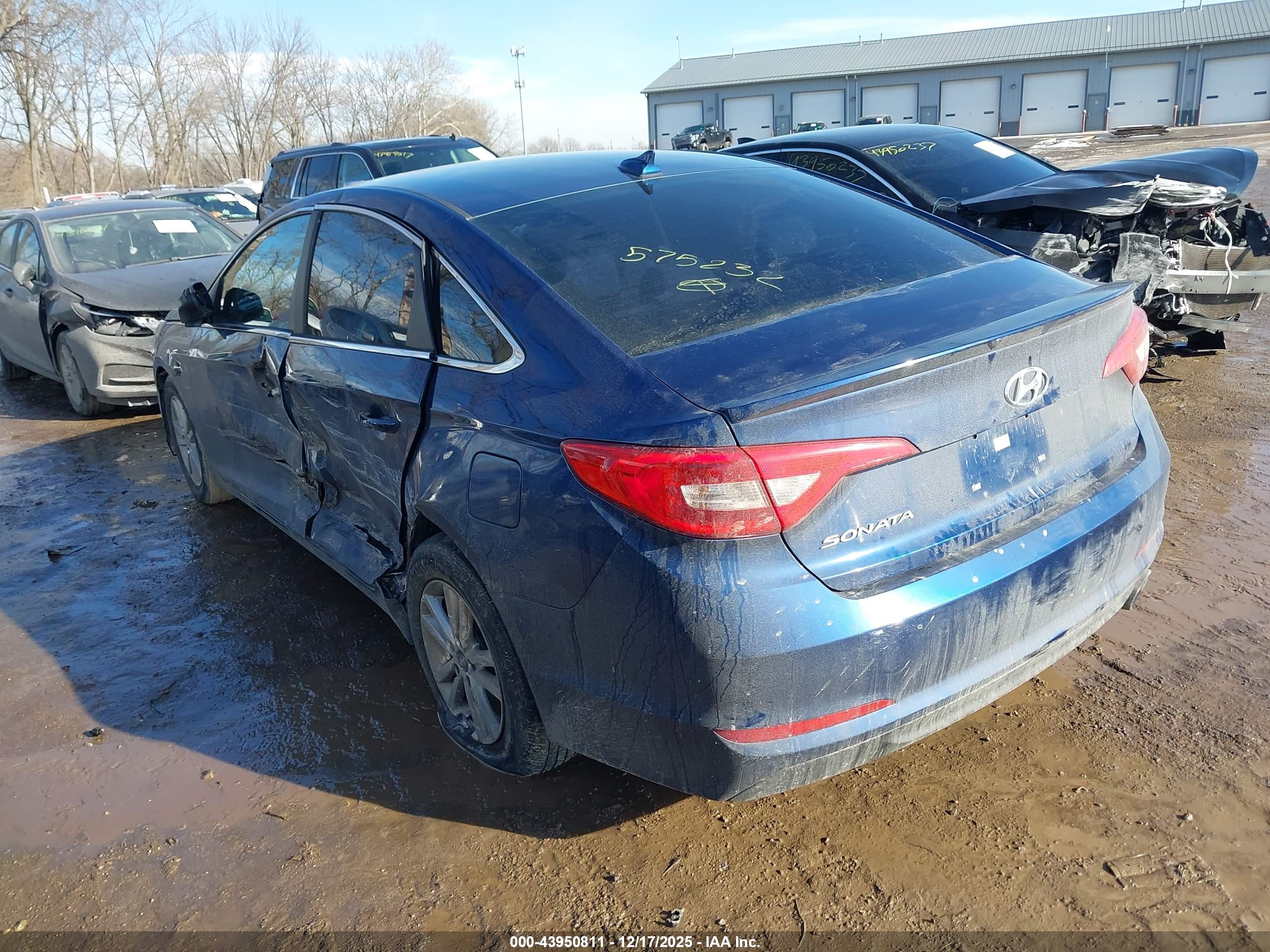HYUNDAI SONATA image 3