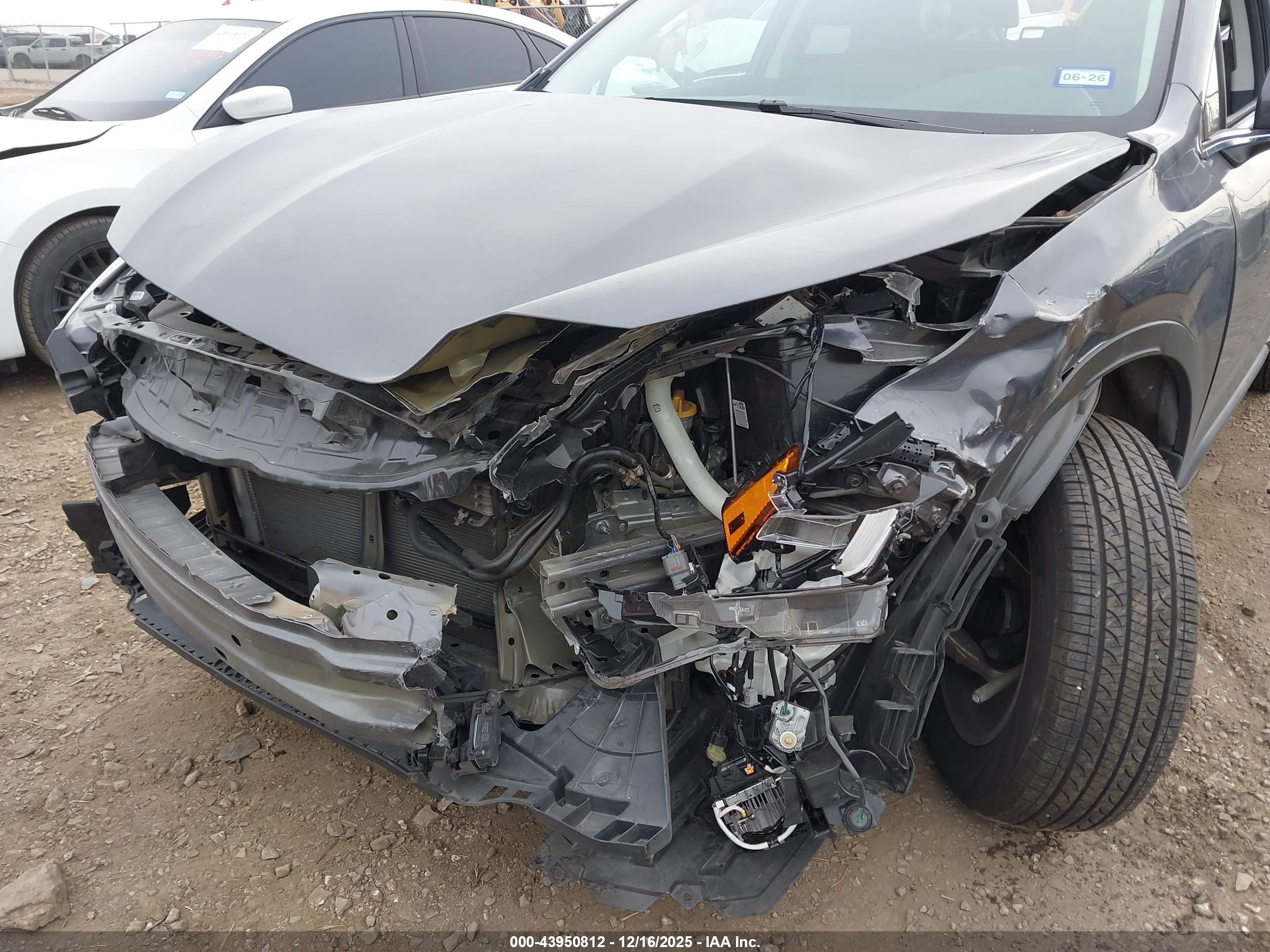 SUBARU OUTBACK image 6
