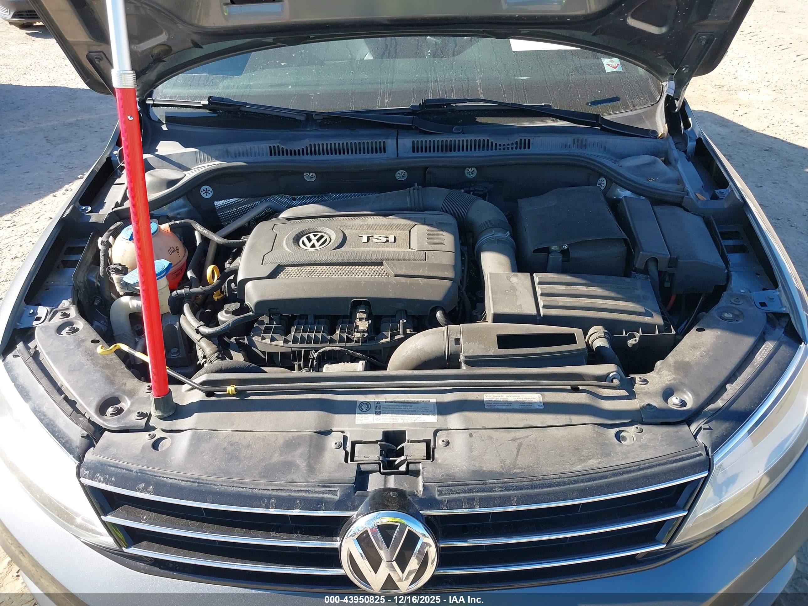 VOLKSWAGEN JETTA image 10