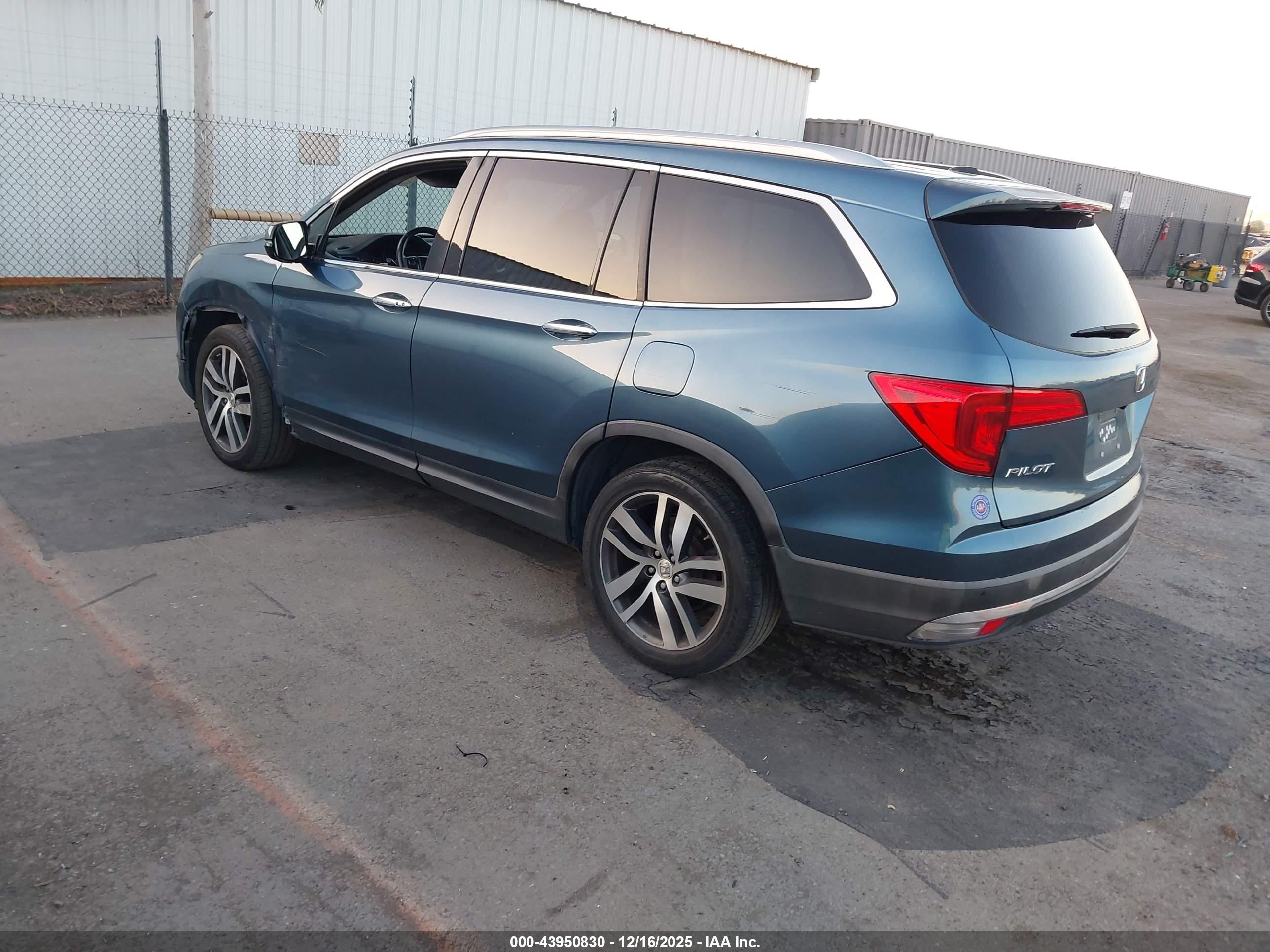 HONDA PILOT image 3
