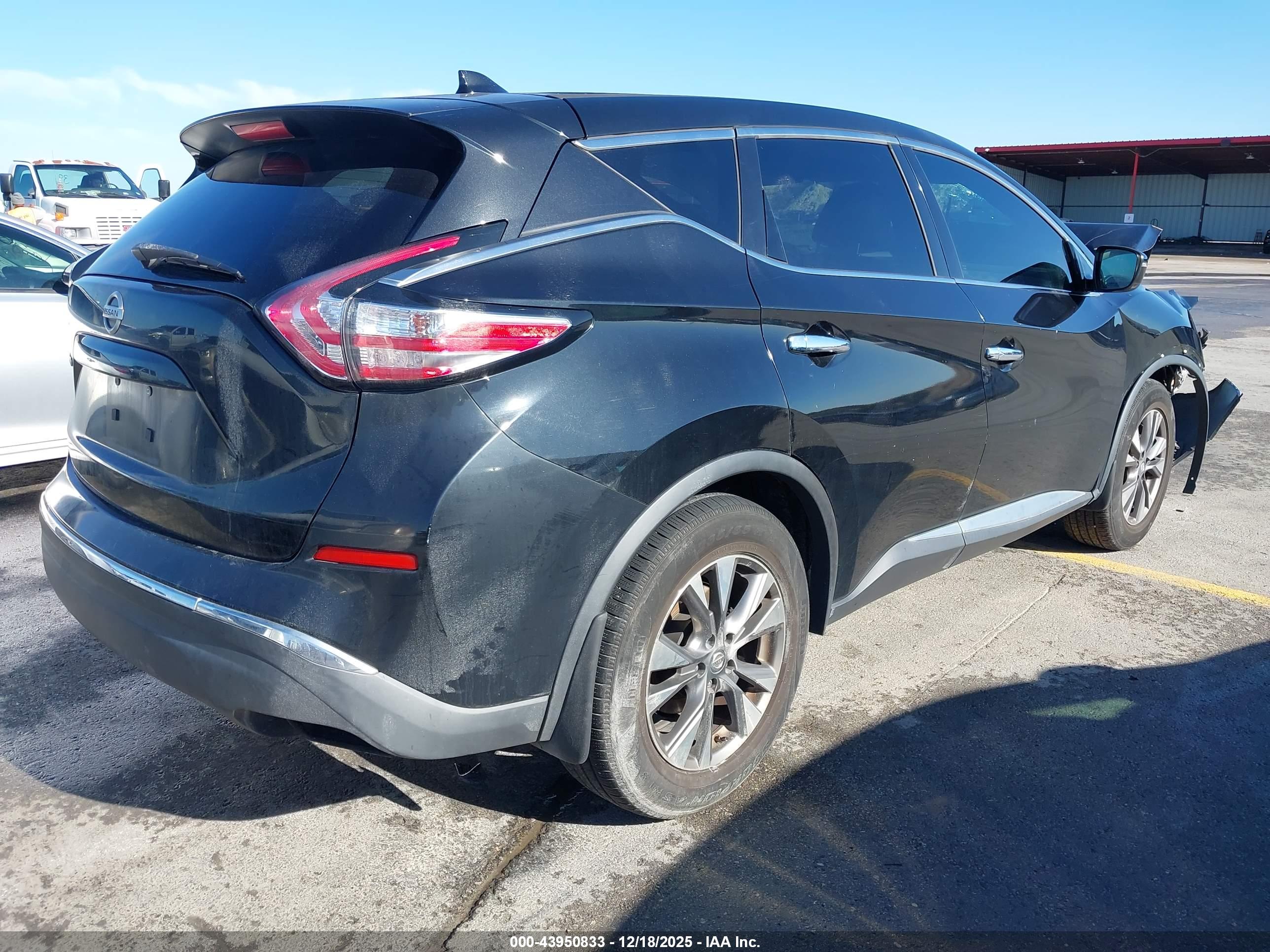 NISSAN MURANO image 4