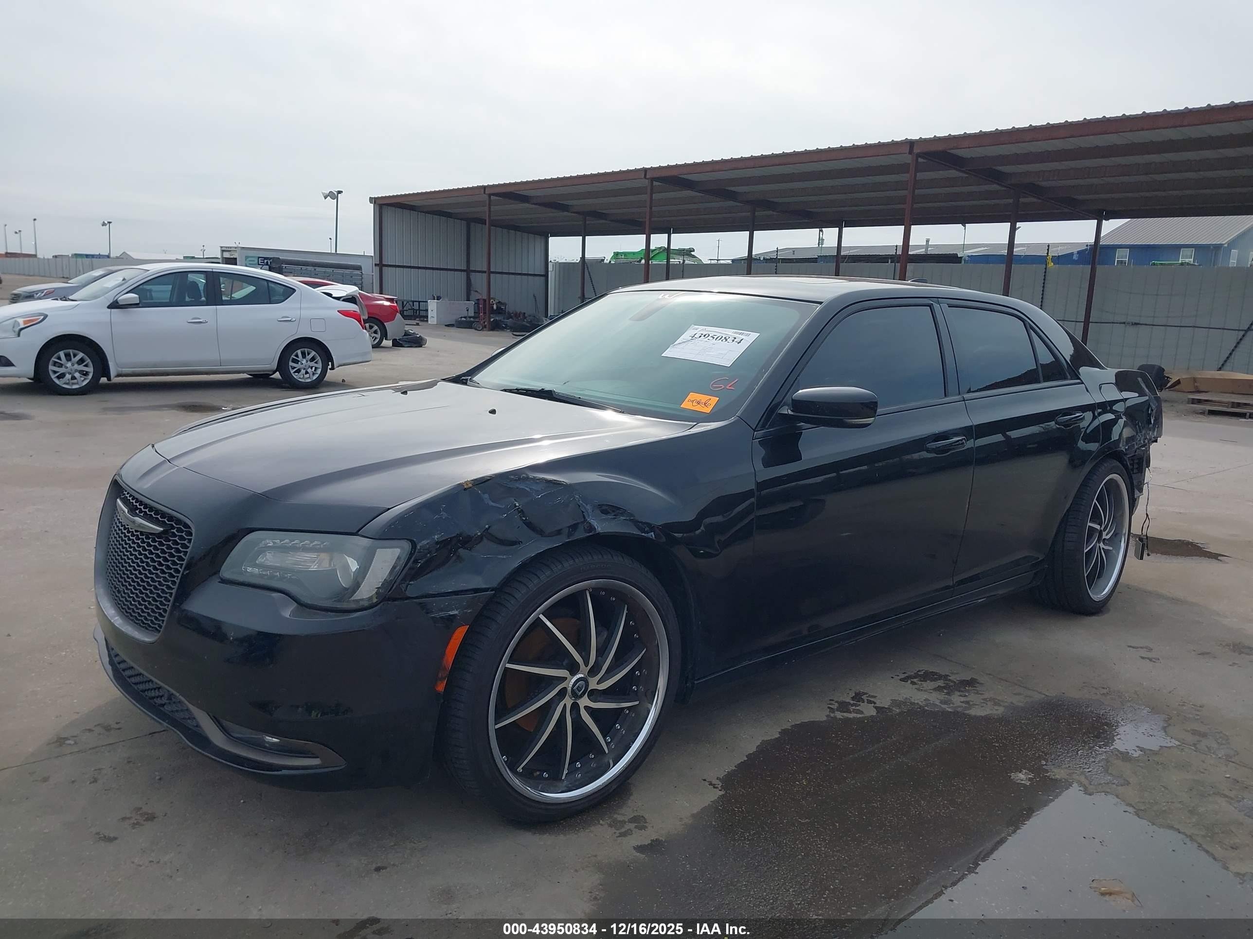CHRYSLER 300 image 2