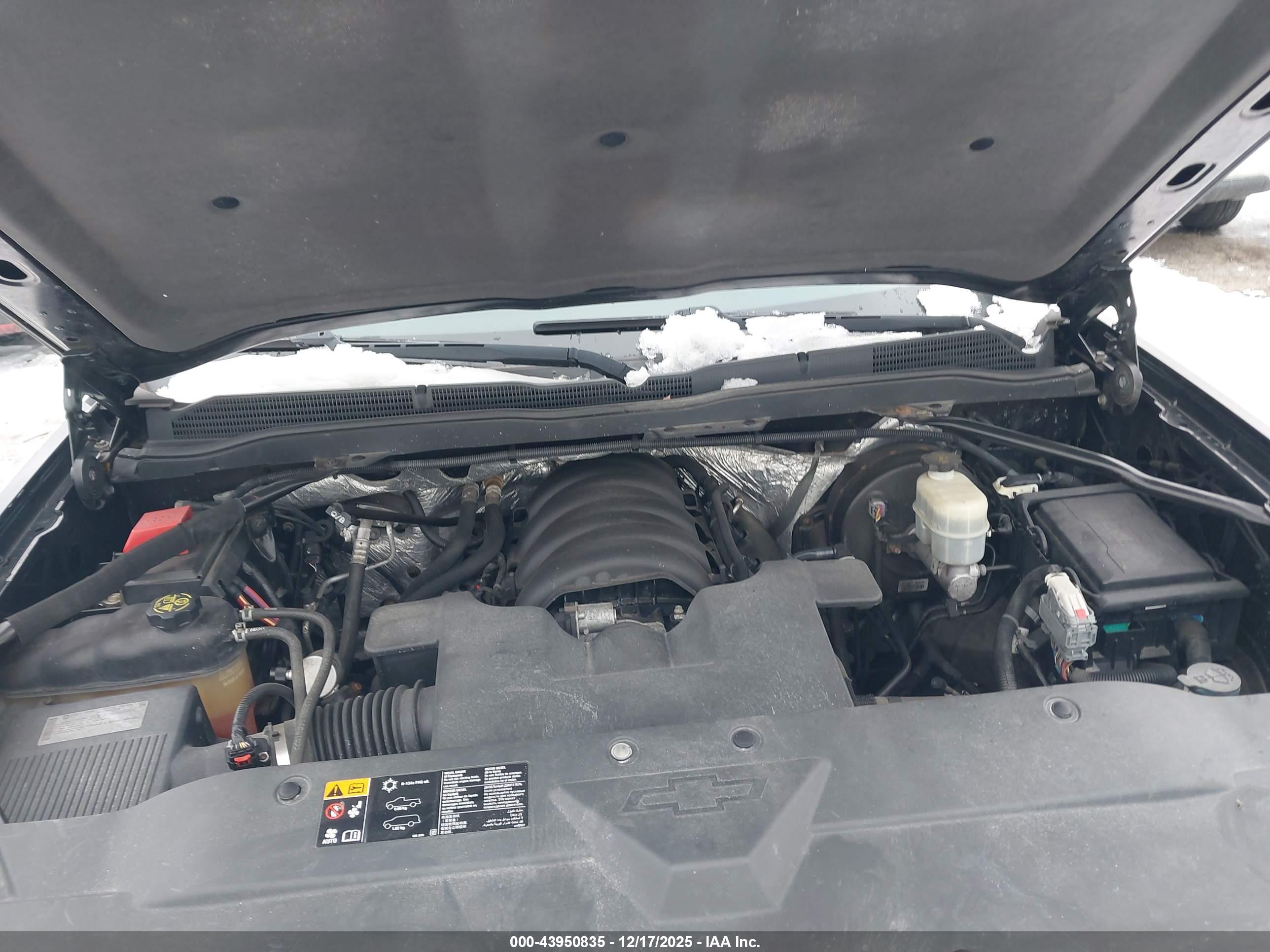 CHEVROLET SILVERADO image 10