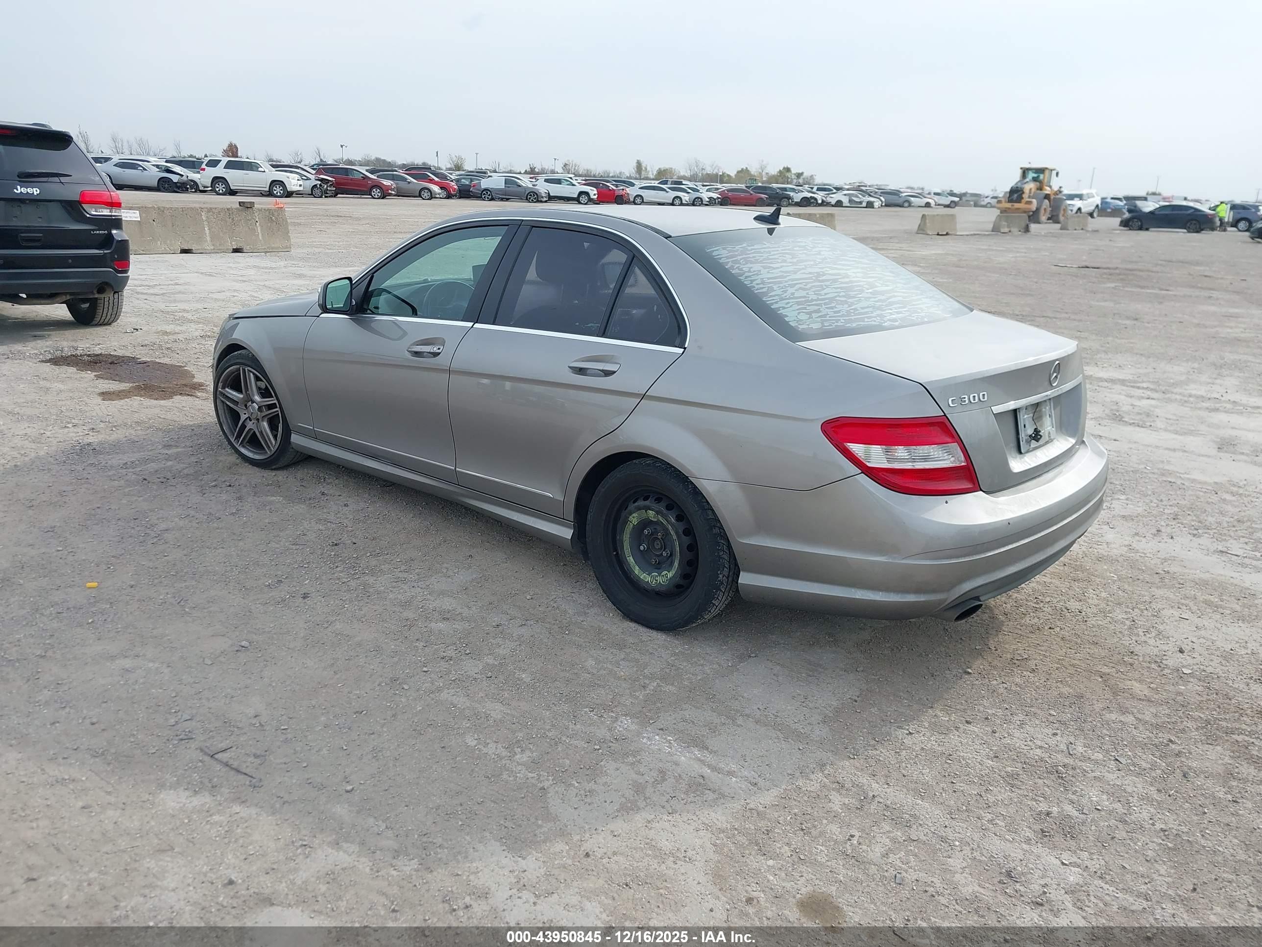 MERCEDES-BENZ C image 3