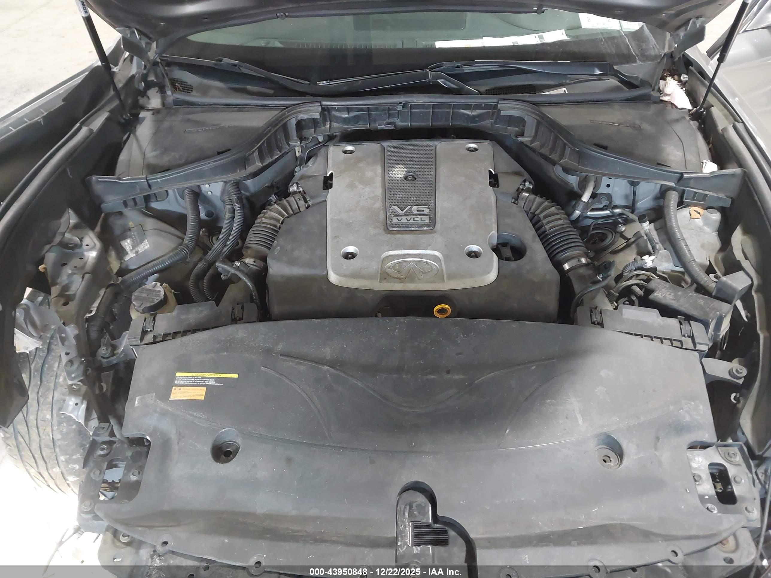 INFINITI M37 image 10