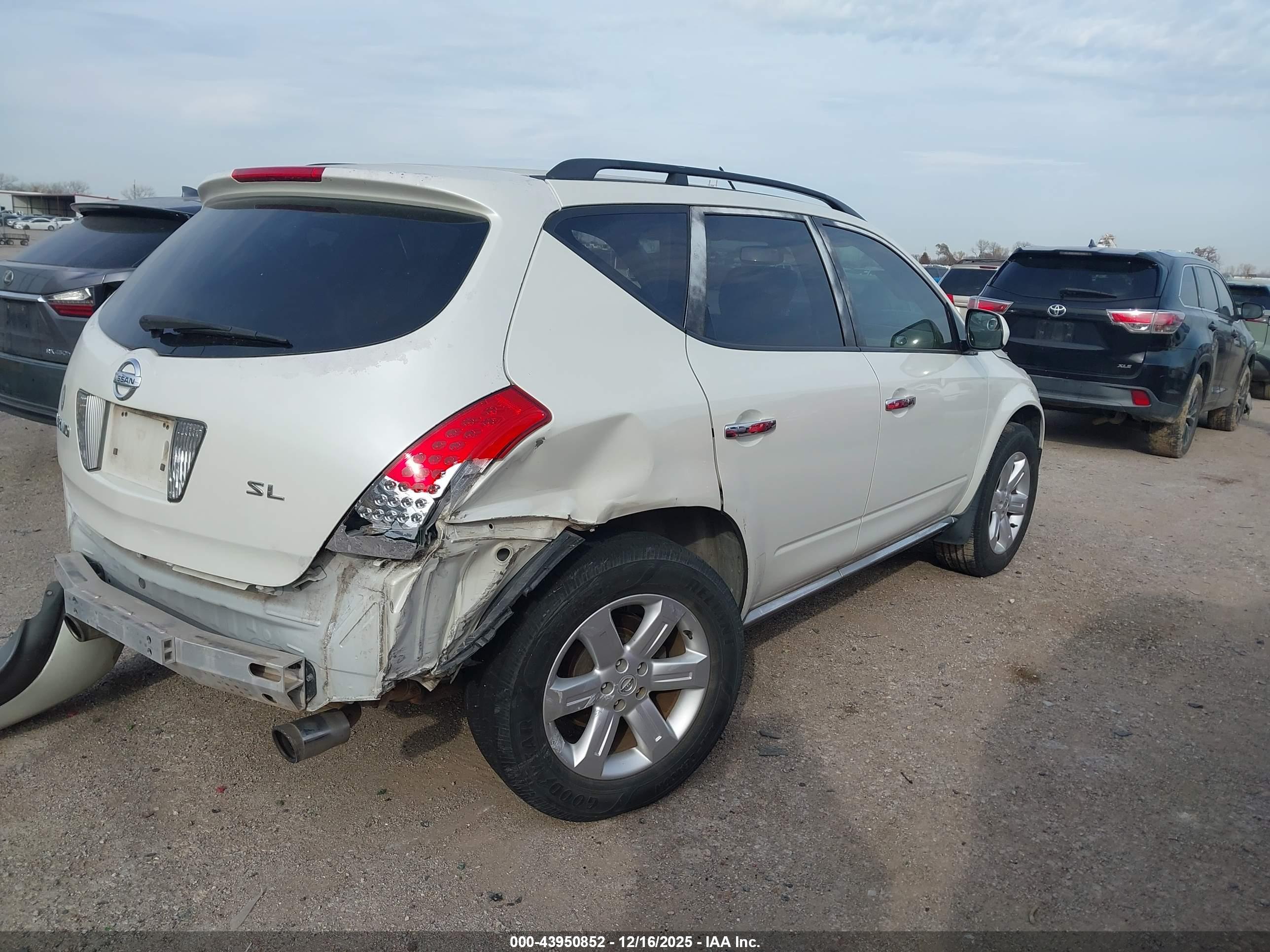 NISSAN MURANO image 4