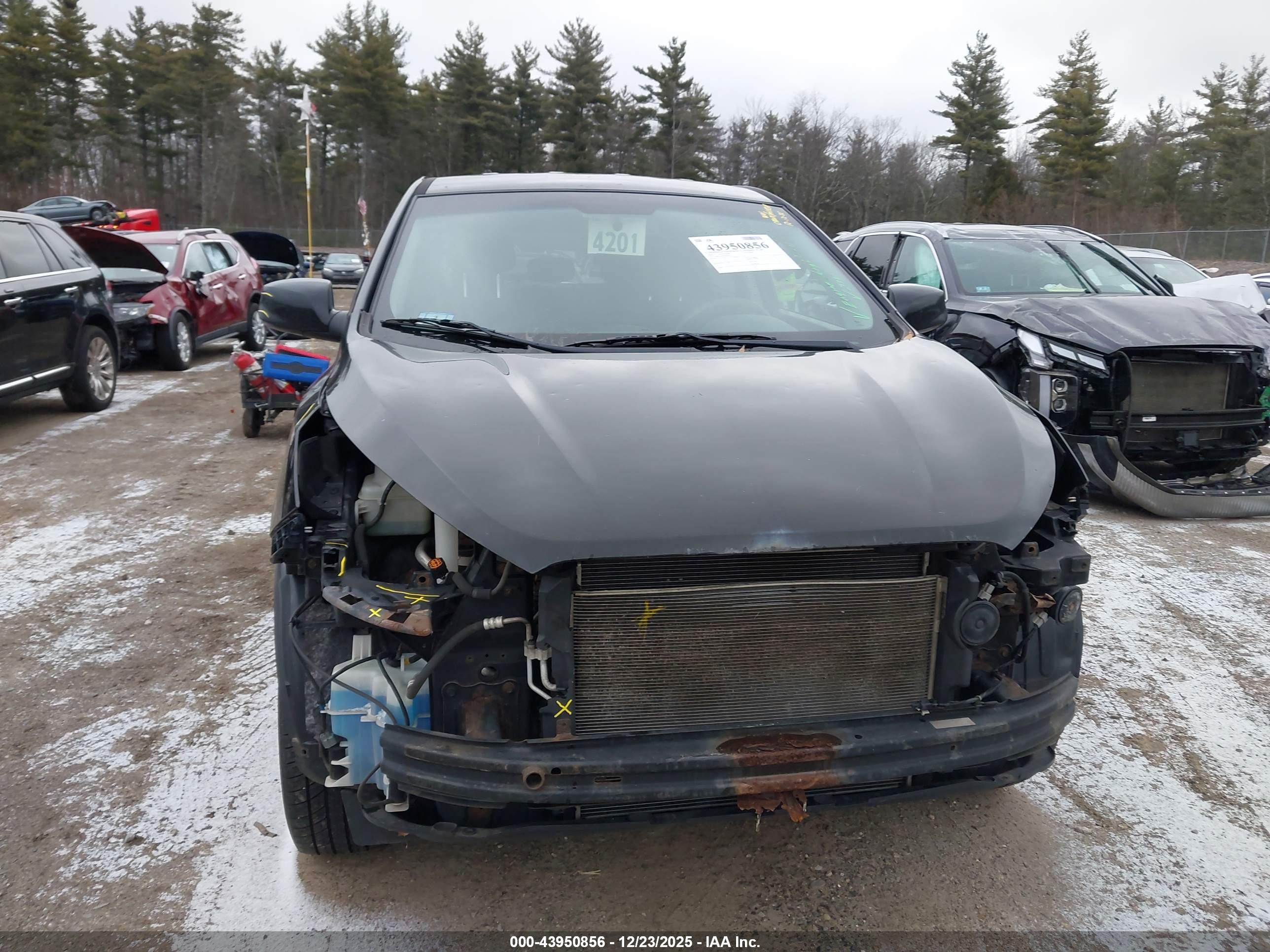 HYUNDAI TUCSON image 6