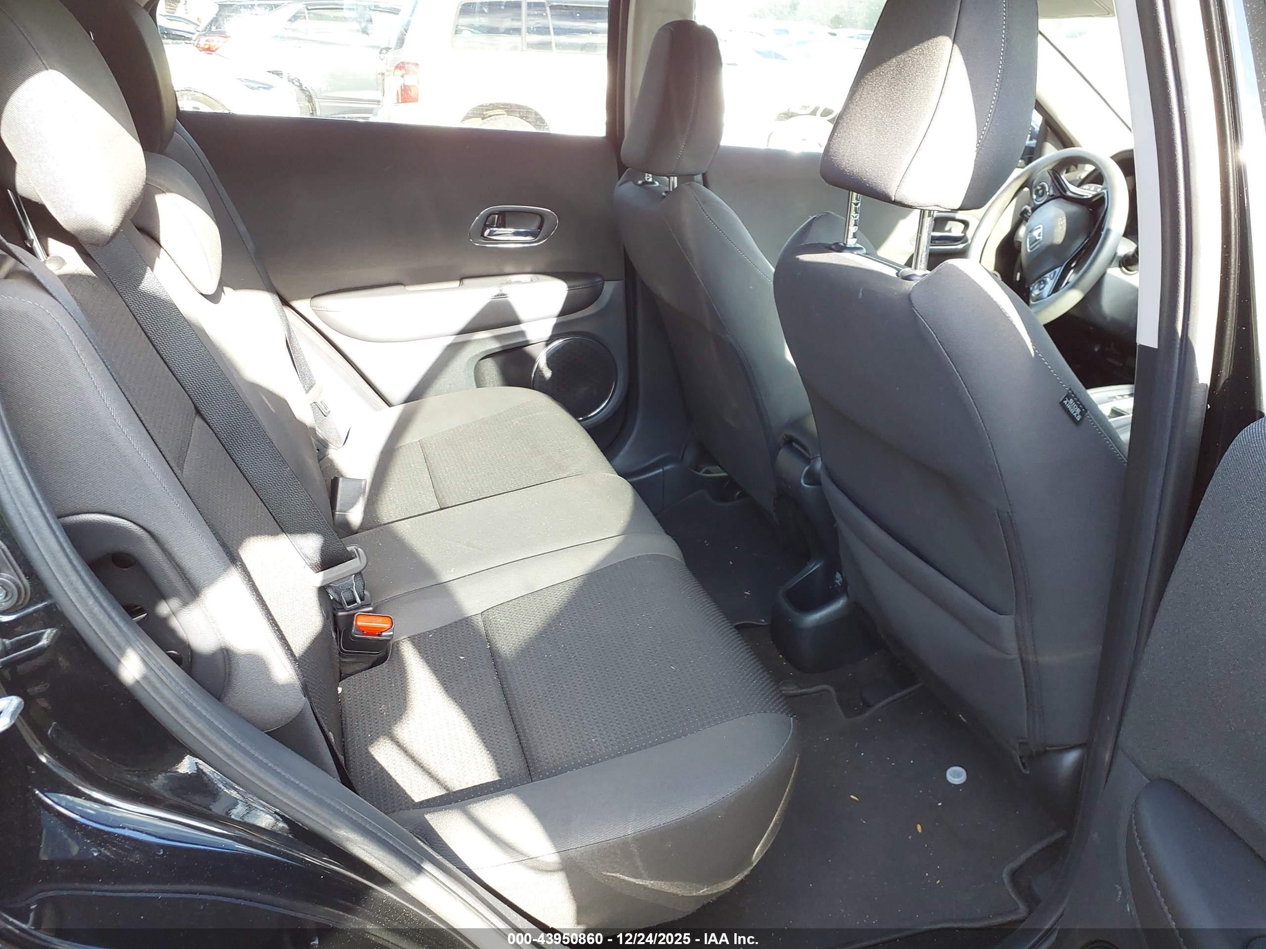 HONDA HR-V image 8