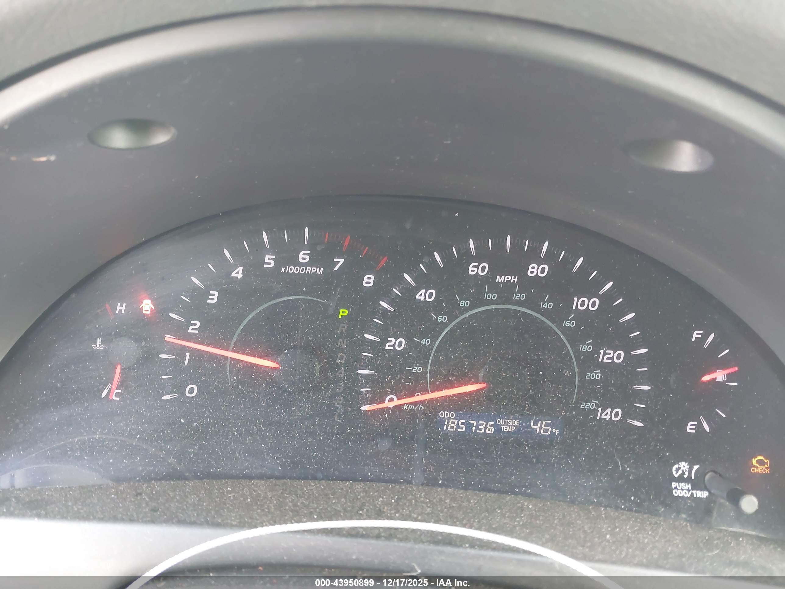TOYOTA CAMRY image 7