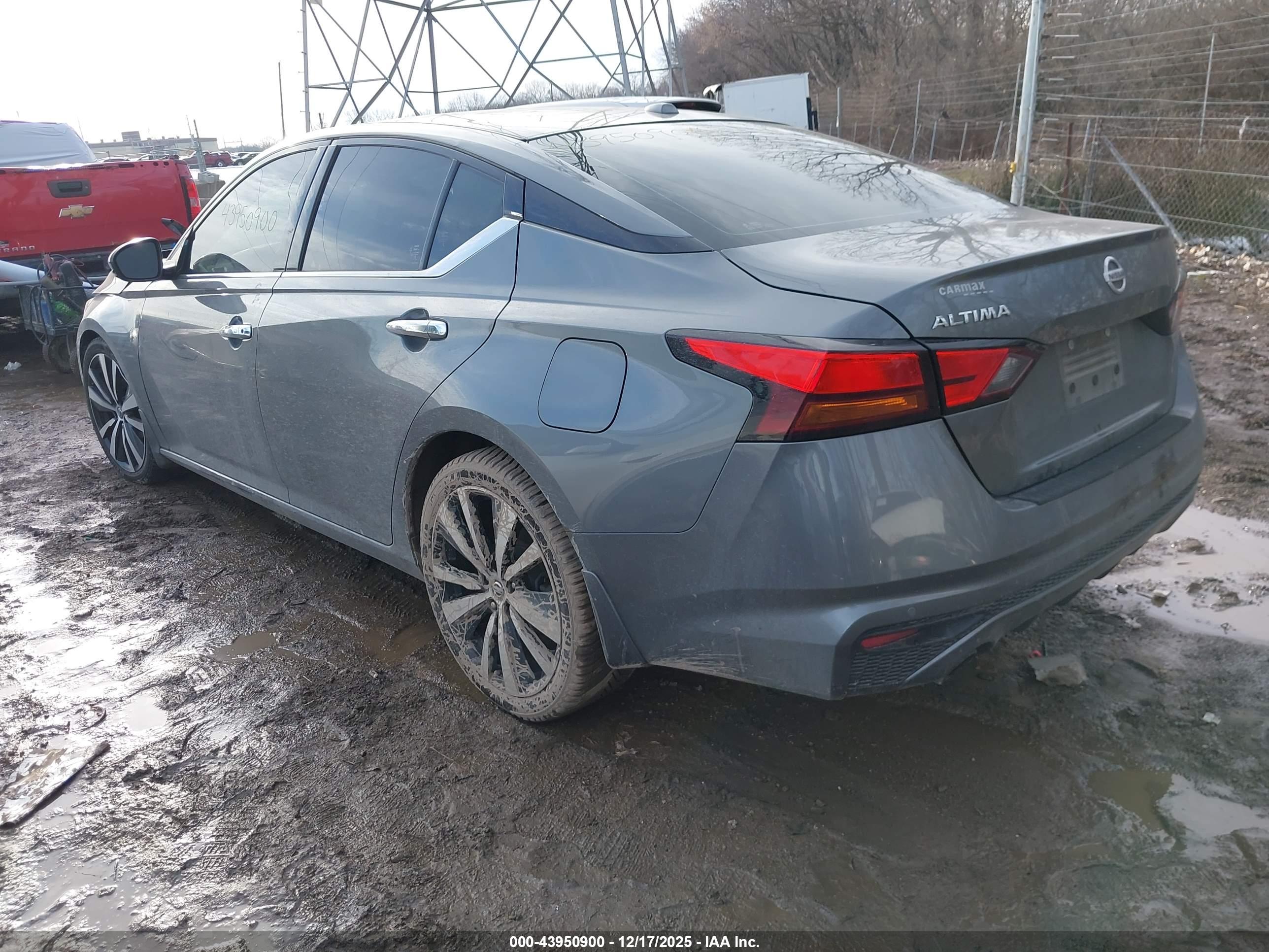 NISSAN ALTIMA image 3