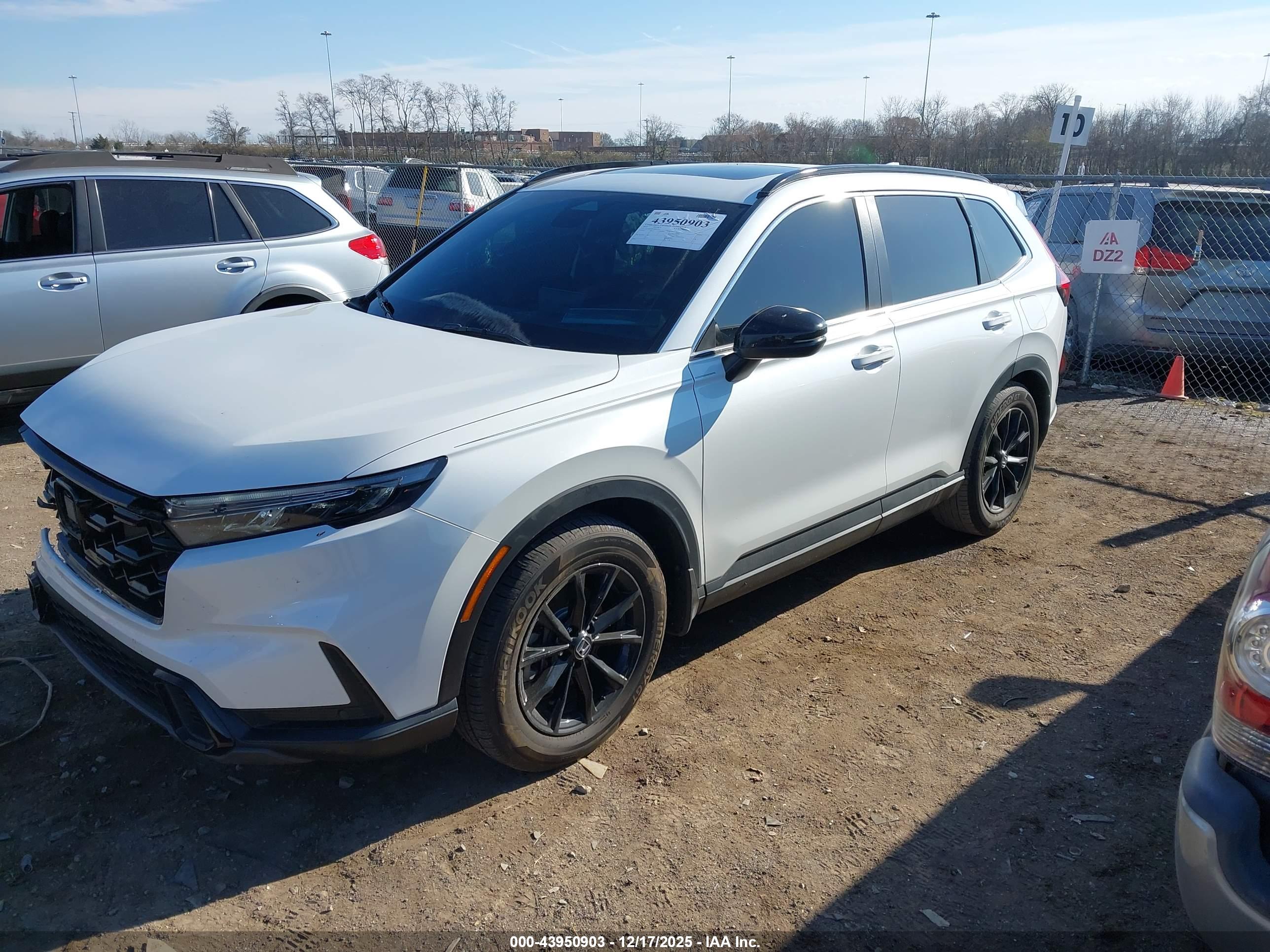 HONDA CR-V image 2