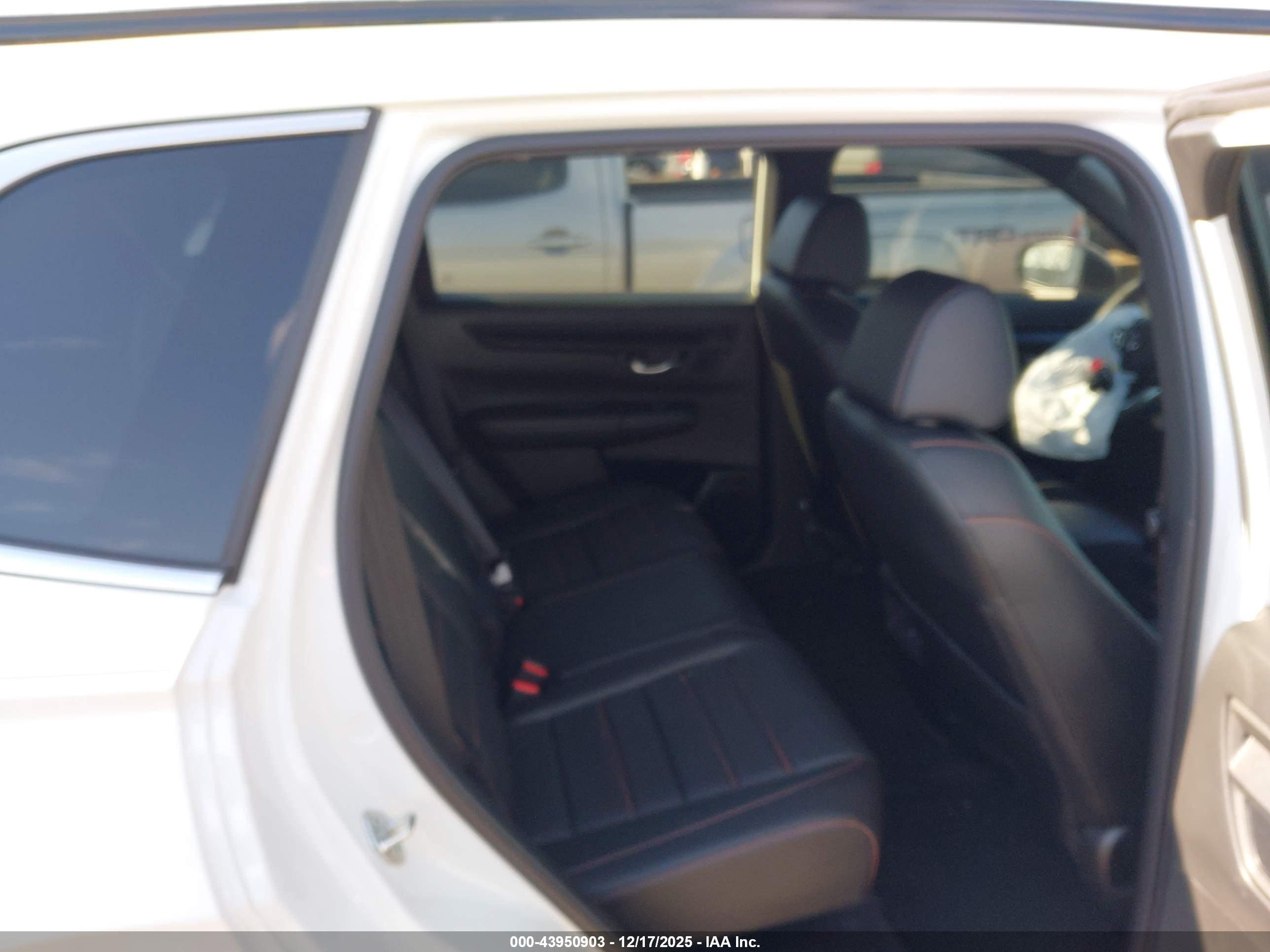 HONDA CR-V image 8