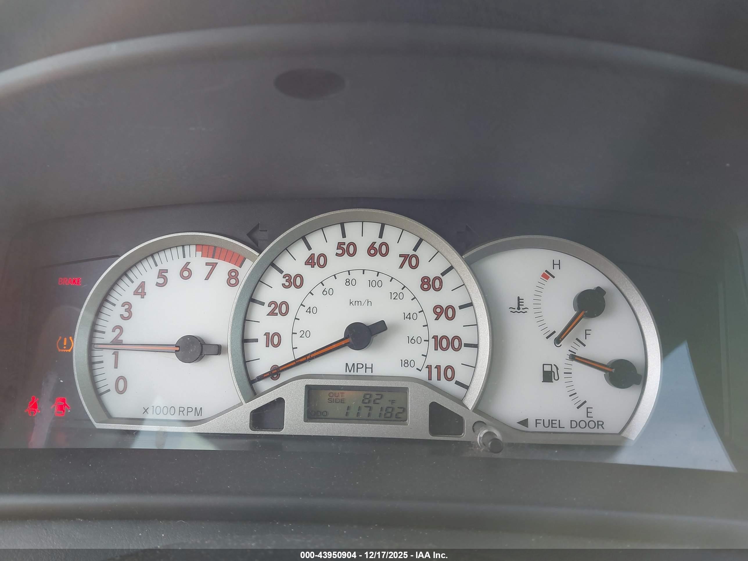 TOYOTA COROLLA image 7