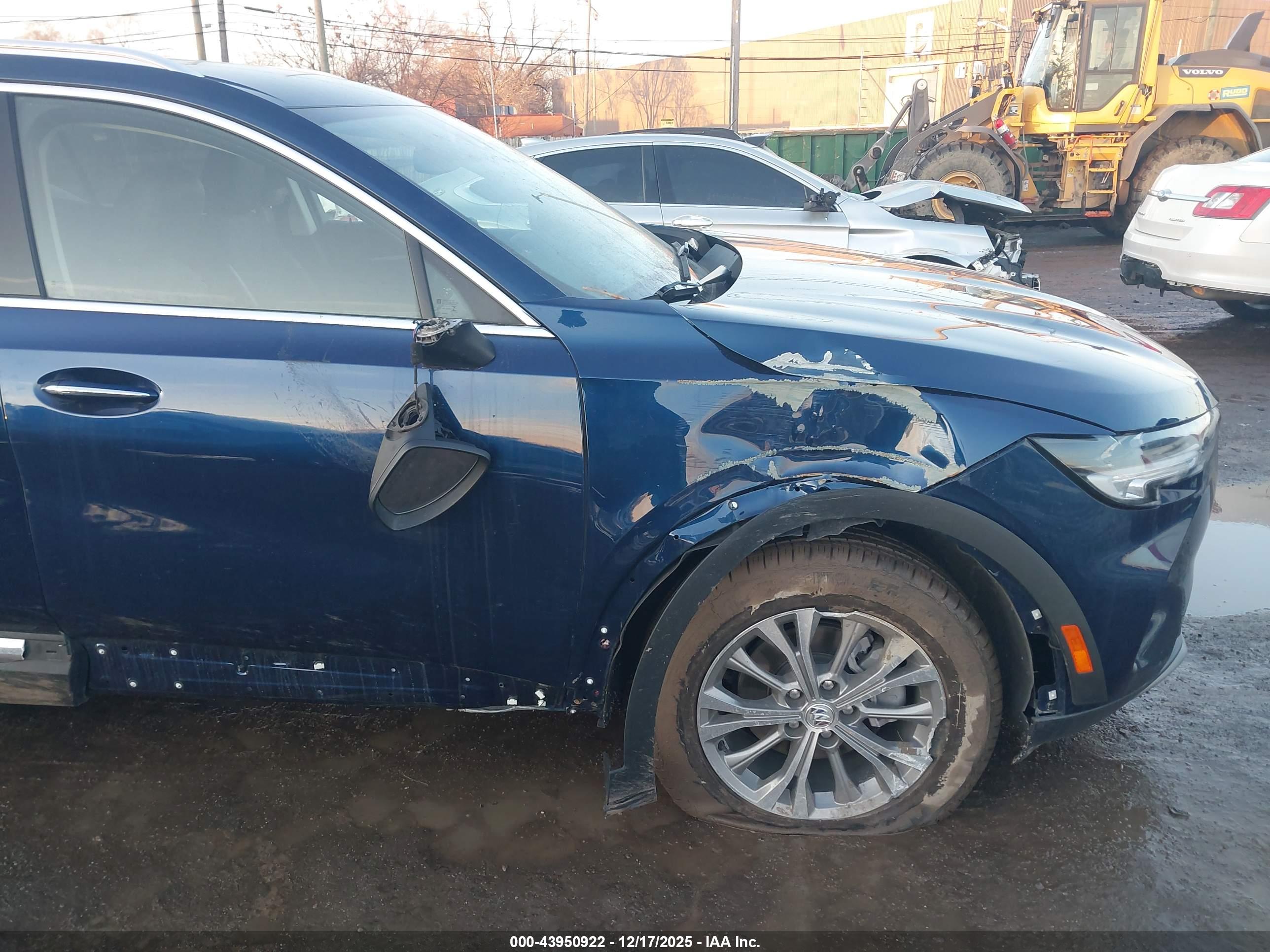 BUICK ENVISION image 6