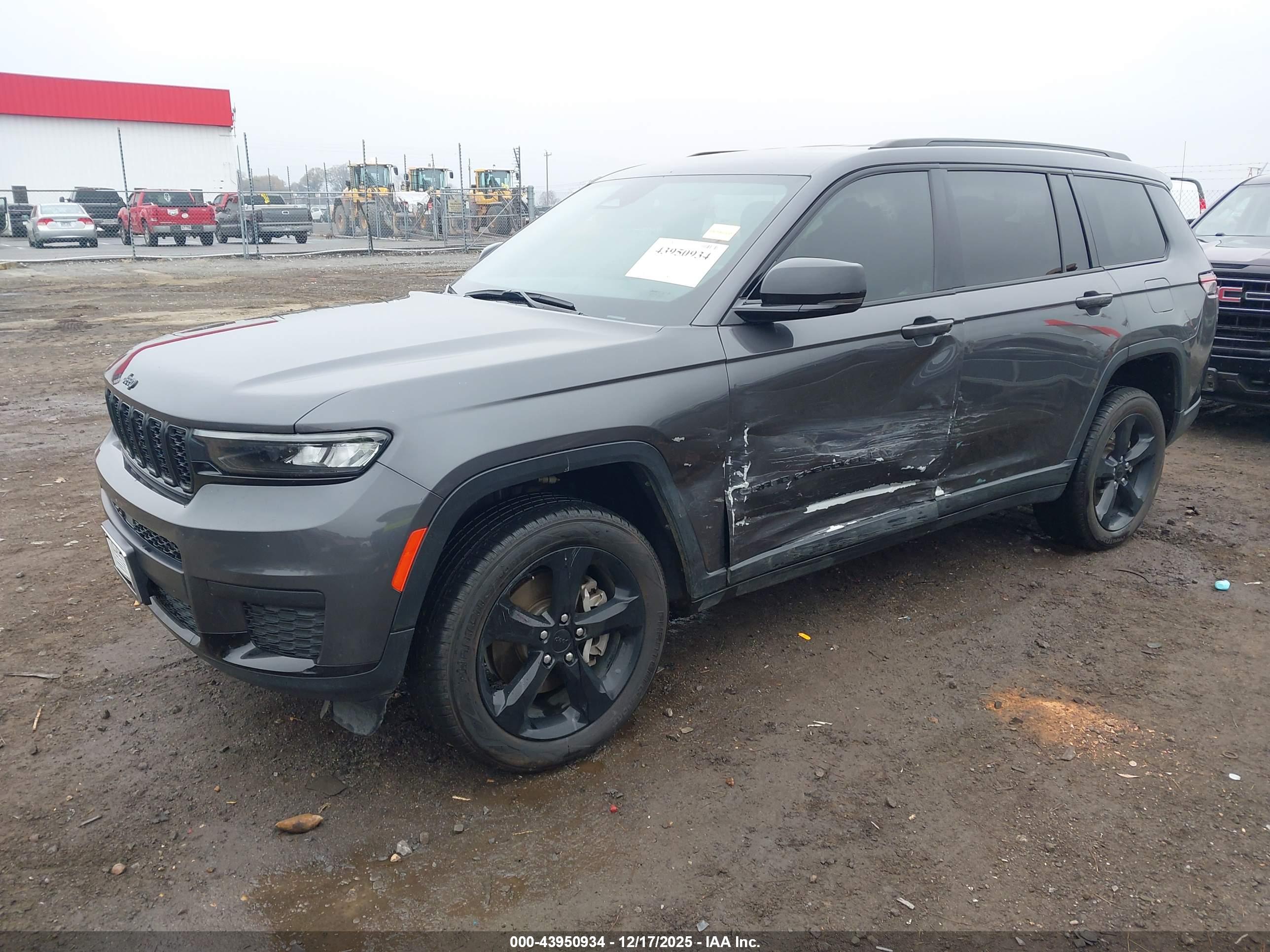JEEP GRAND image 2