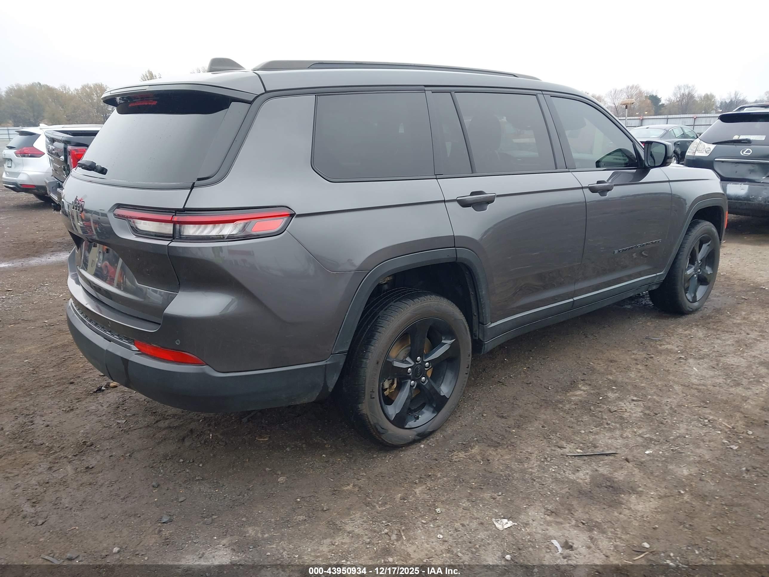 JEEP GRAND image 4