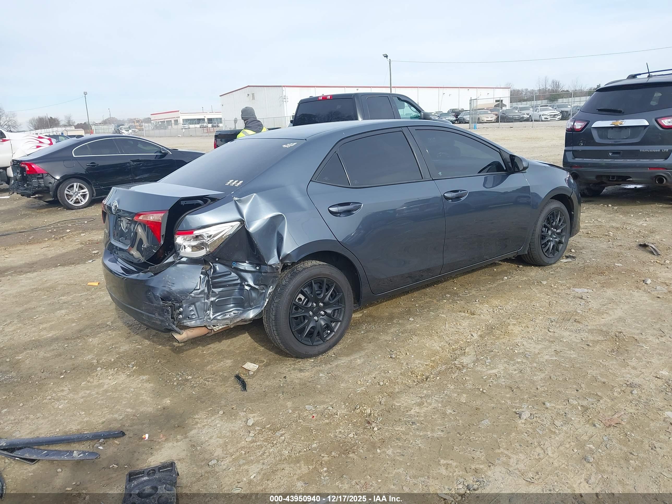 TOYOTA COROLLA image 4