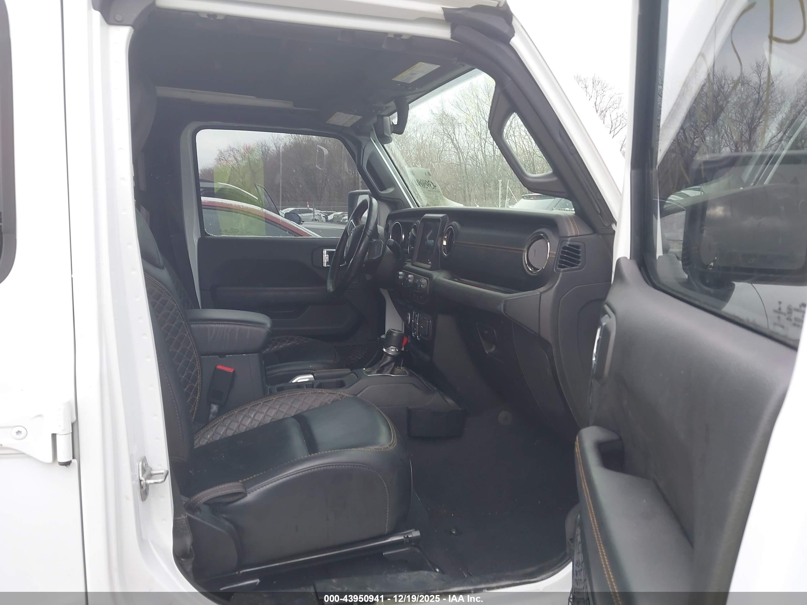 JEEP WRANGLER image 5