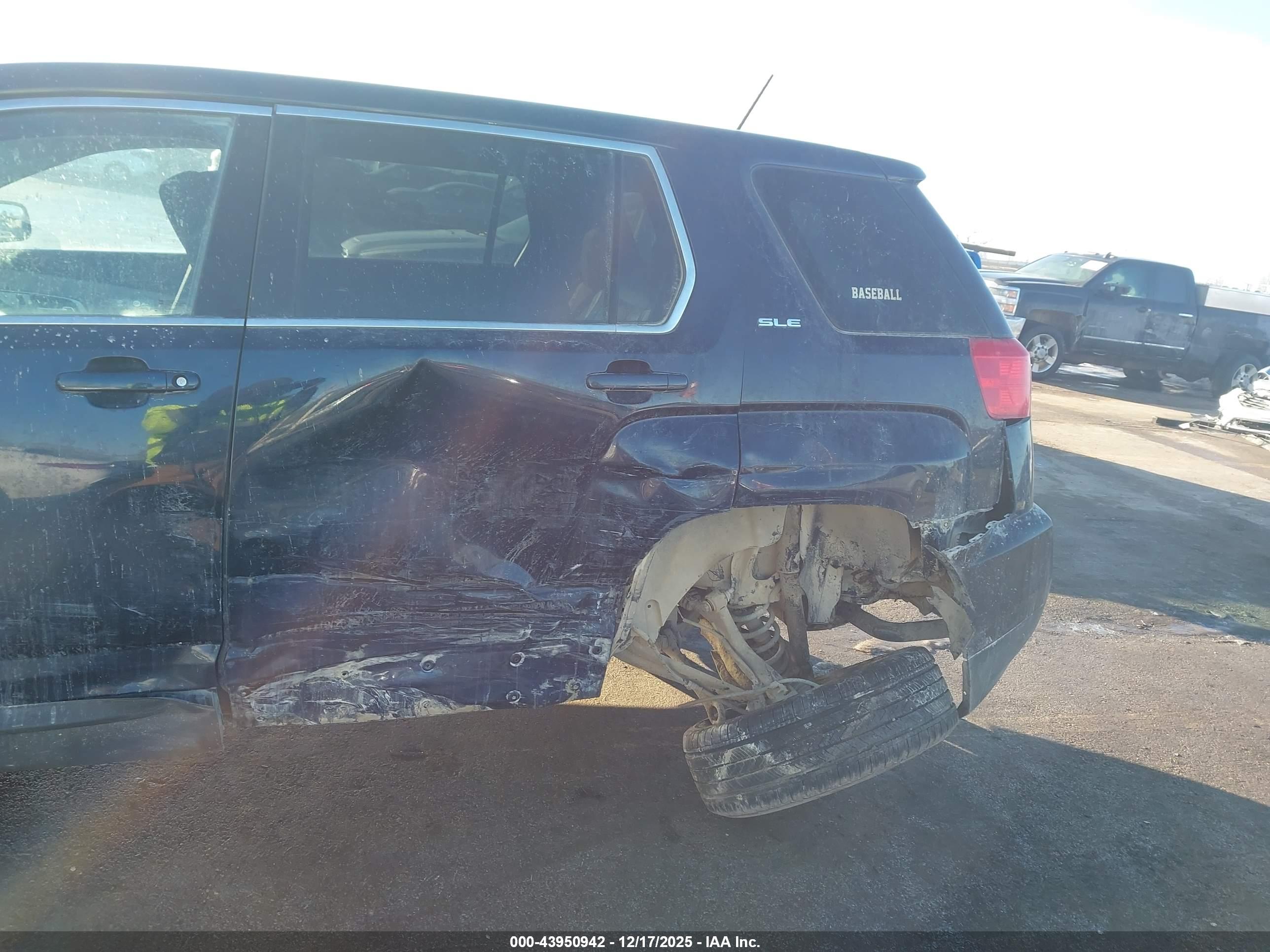 GMC TERRAIN image 6