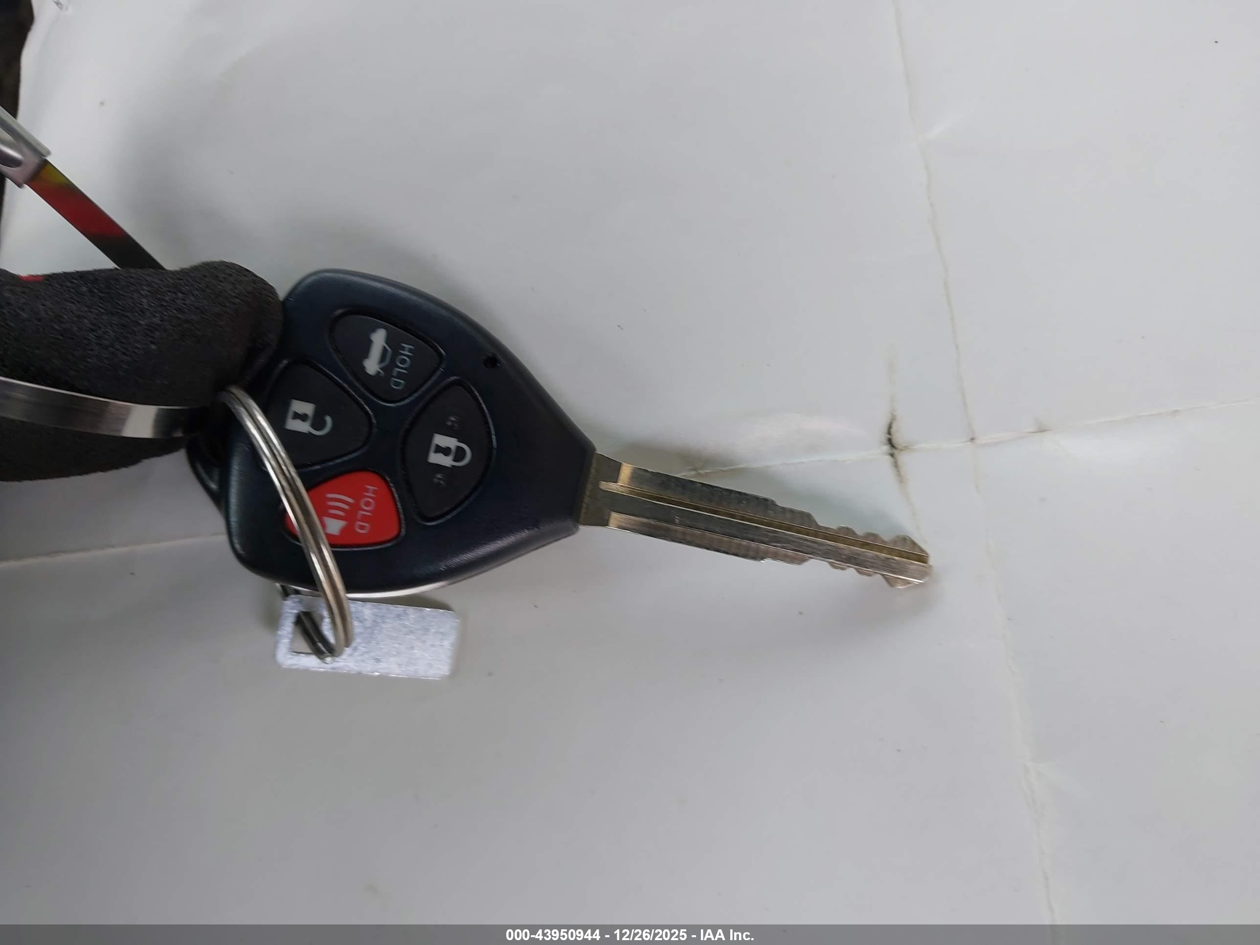 TOYOTA COROLLA image 11