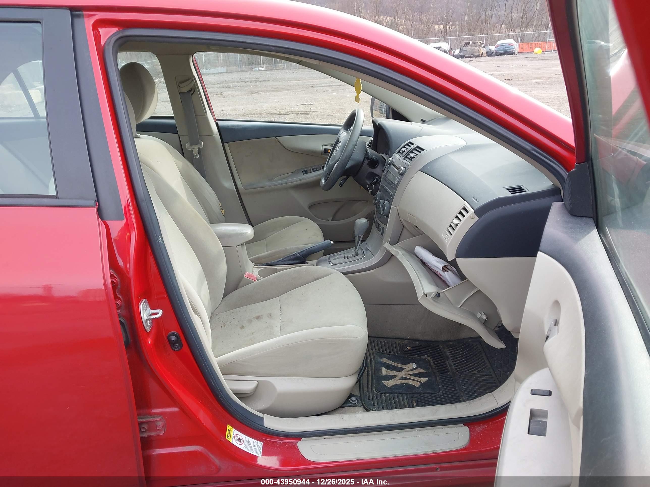 TOYOTA COROLLA image 5