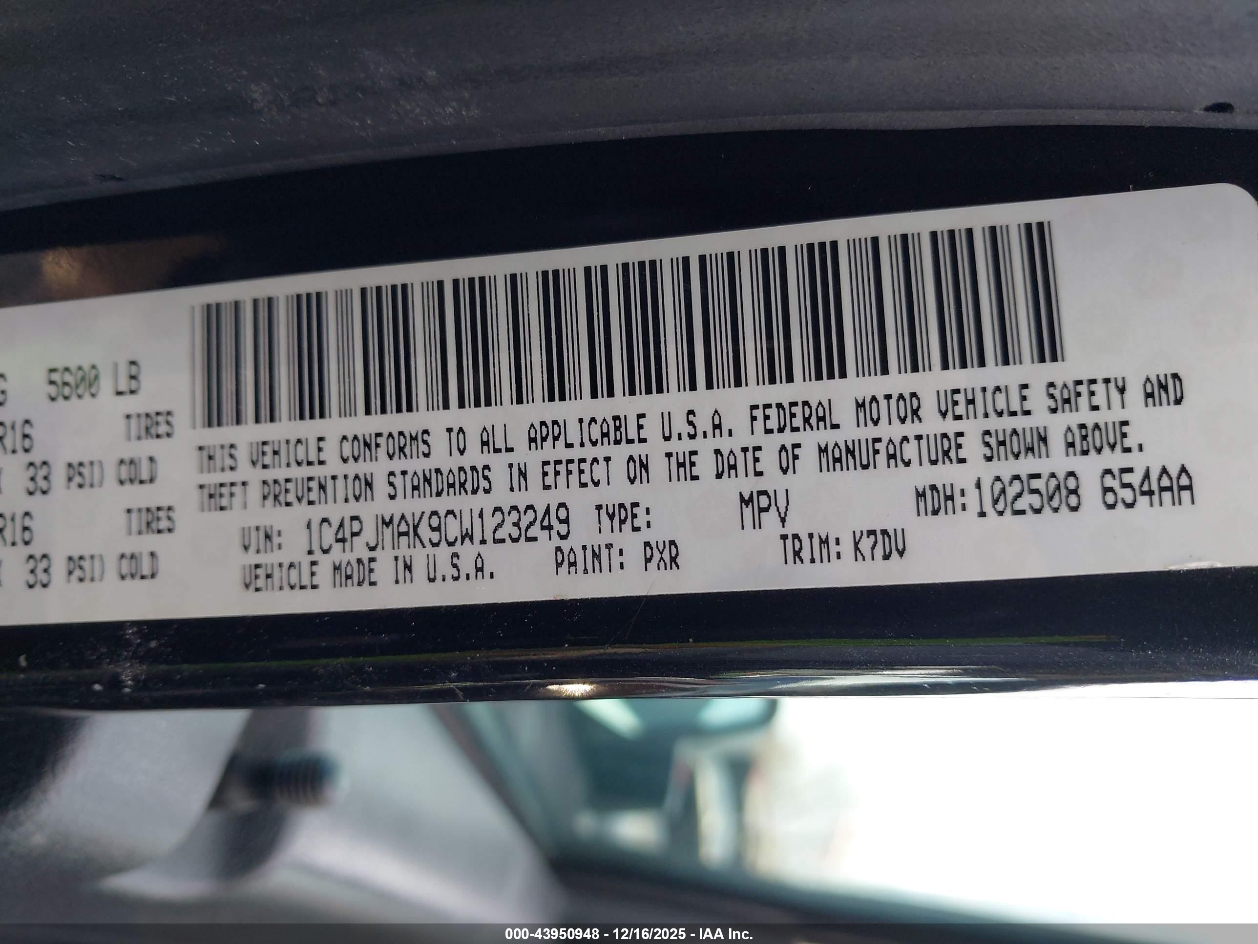 JEEP LIBERTY image 9