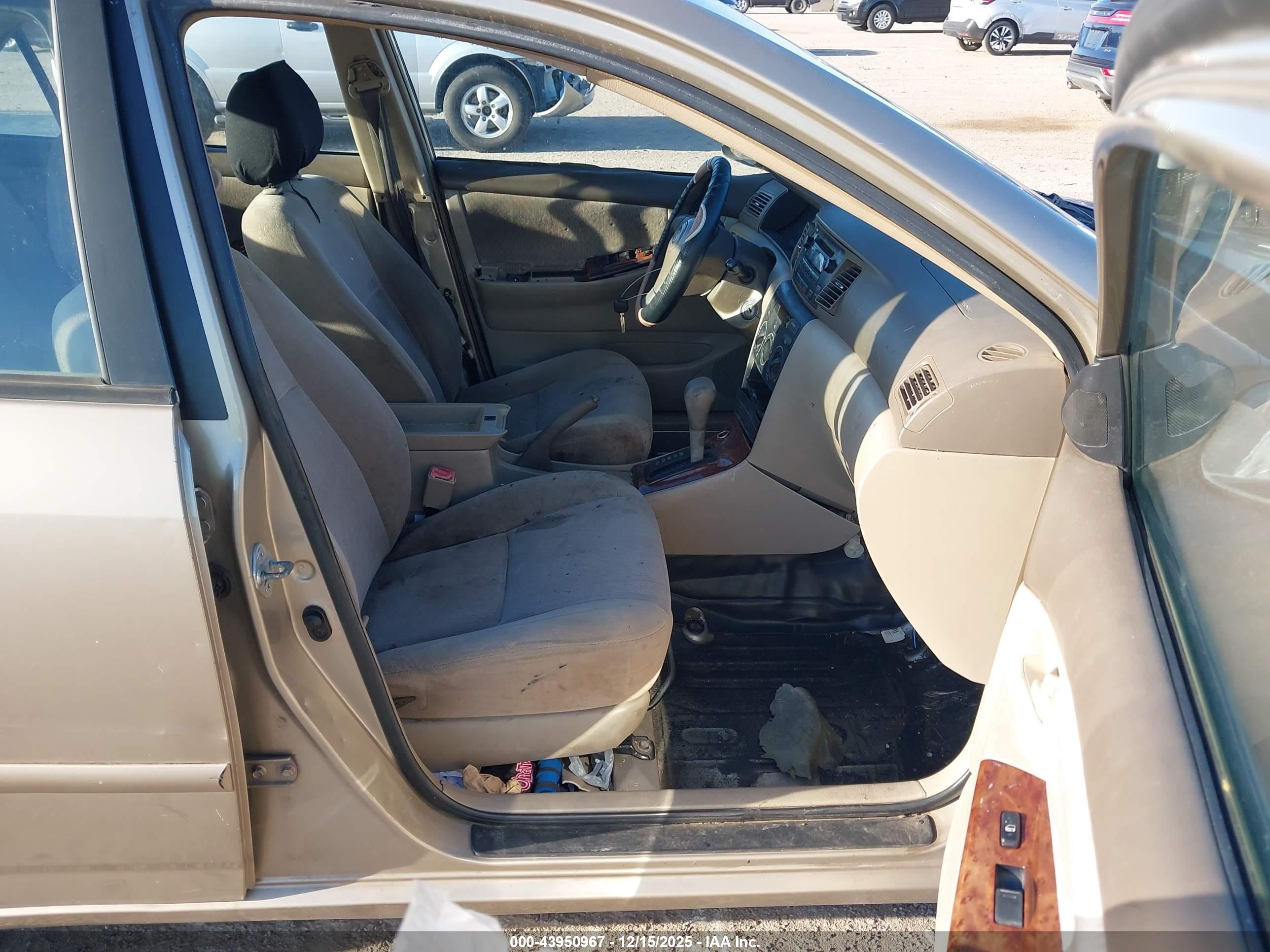 TOYOTA COROLLA image 5