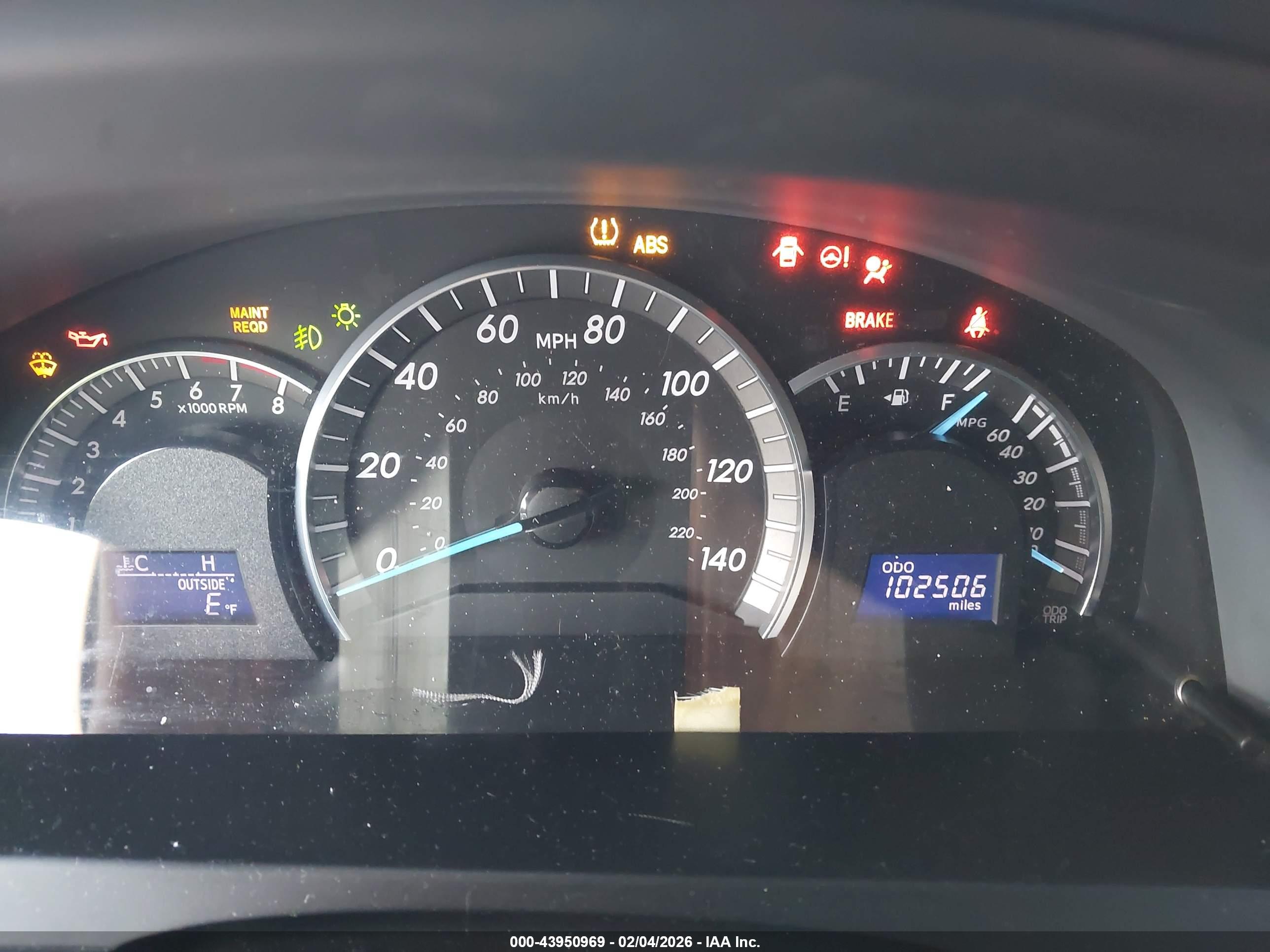 TOYOTA CAMRY image 7