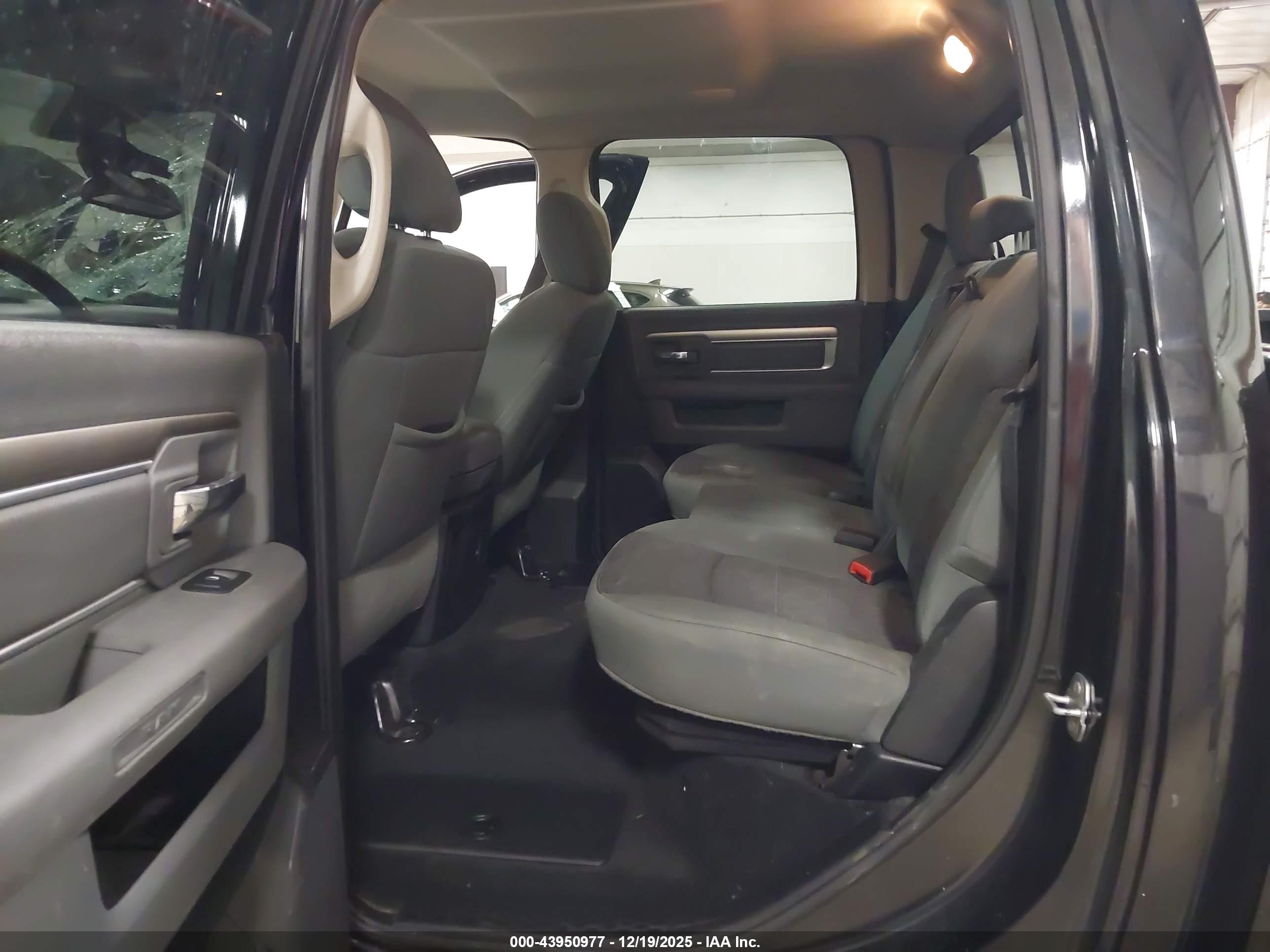 RAM 1500 image 8
