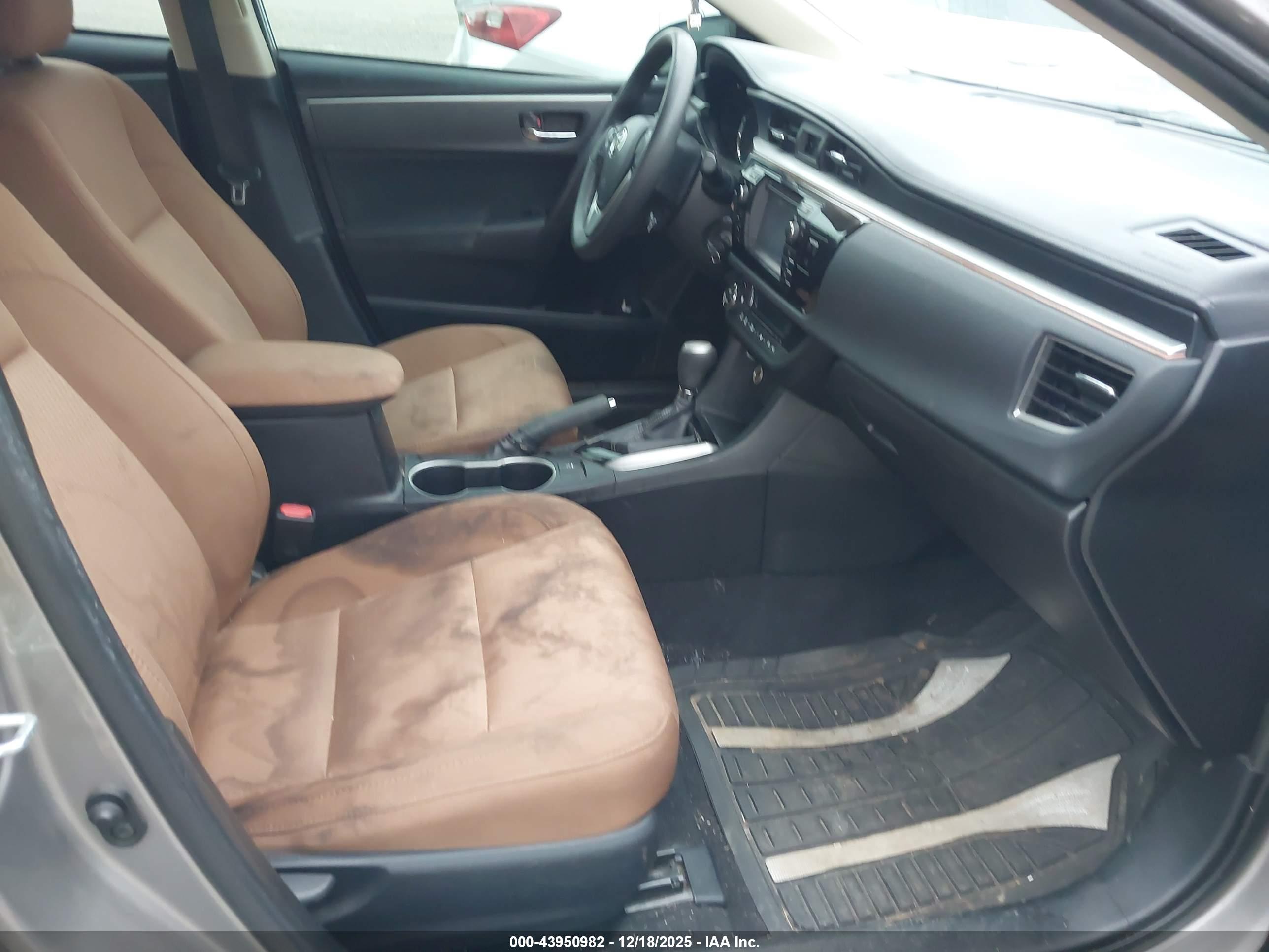 TOYOTA COROLLA image 5