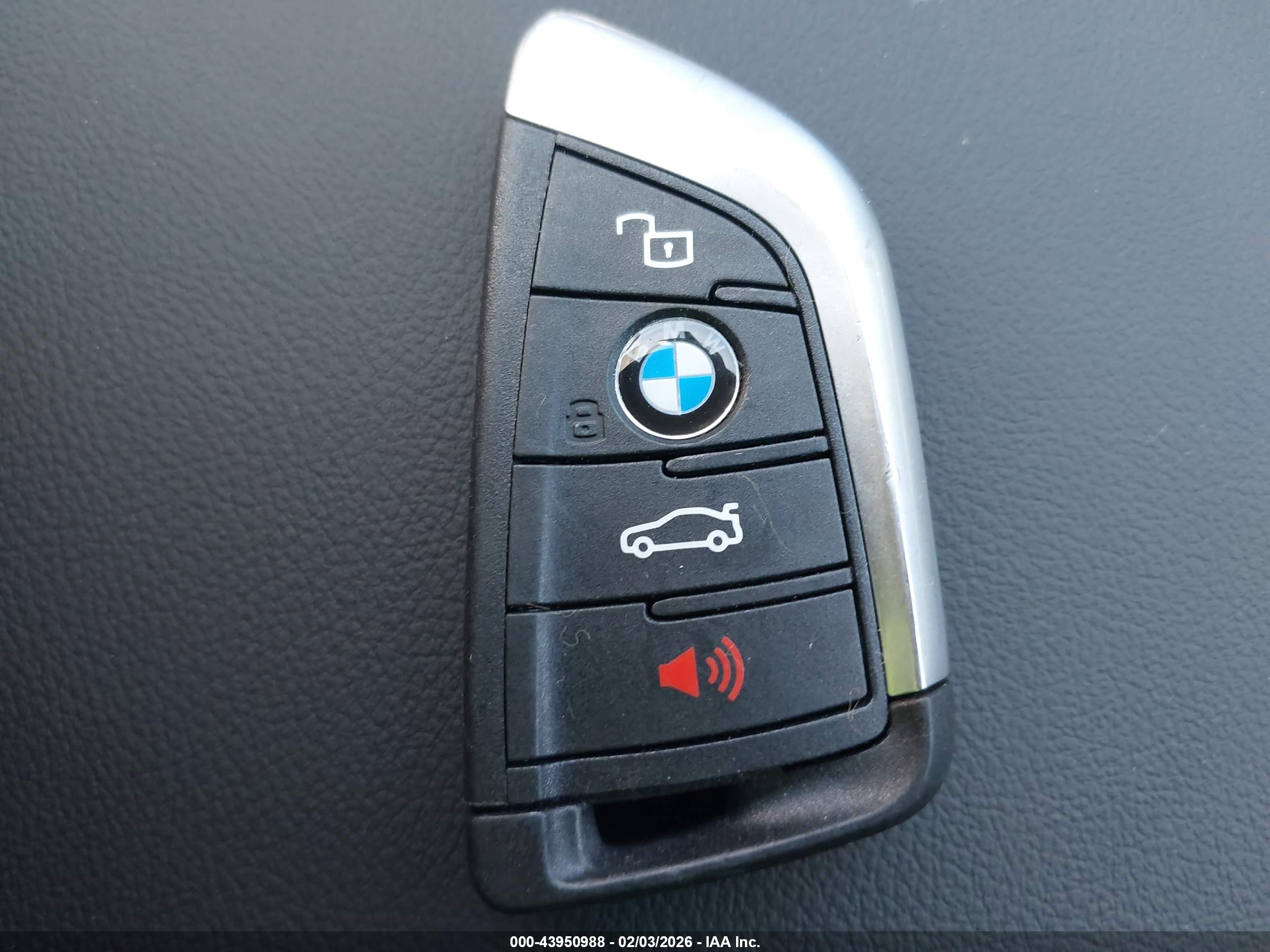BMW 330I image 11