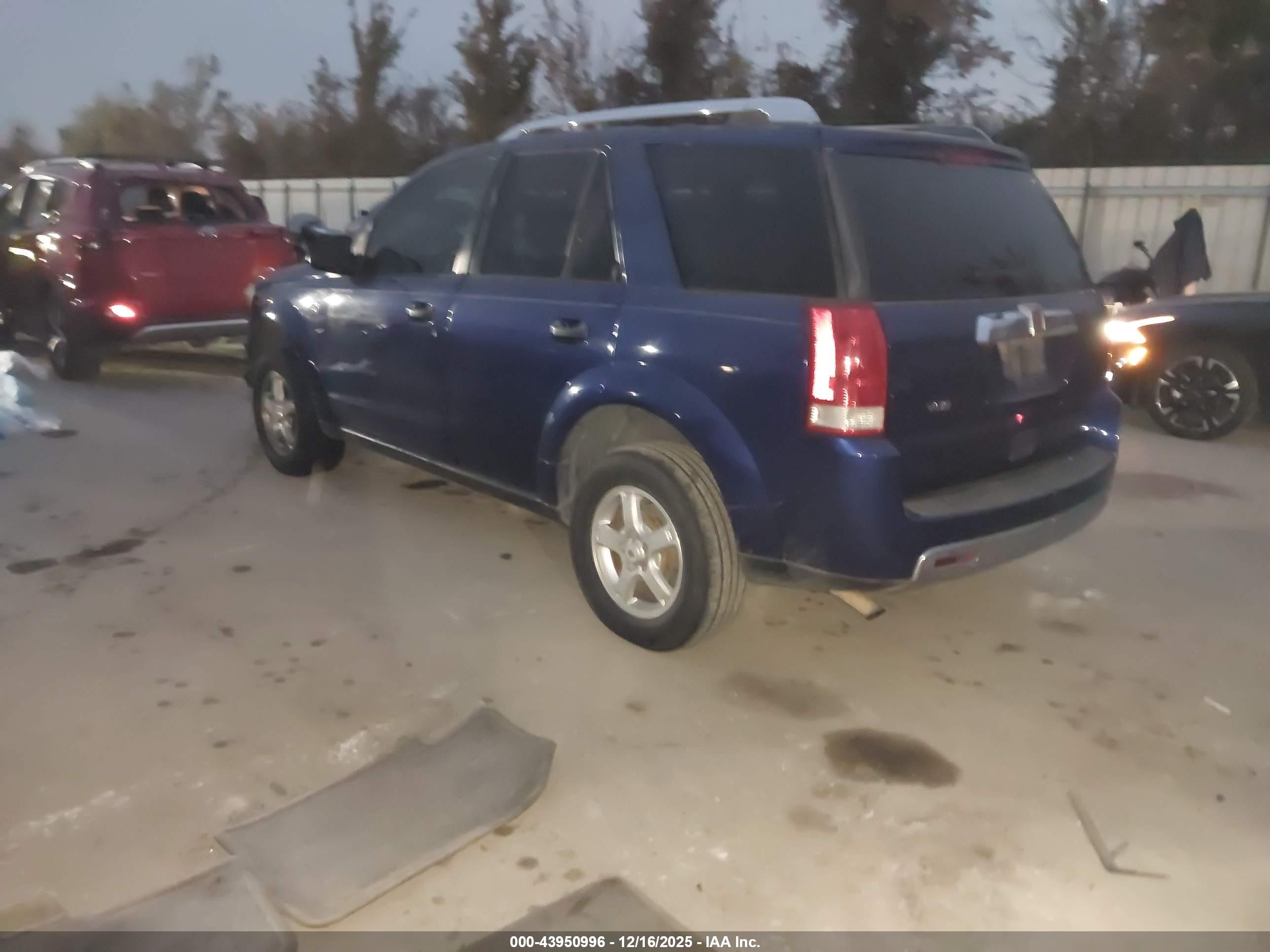 SATURN VUE image 3