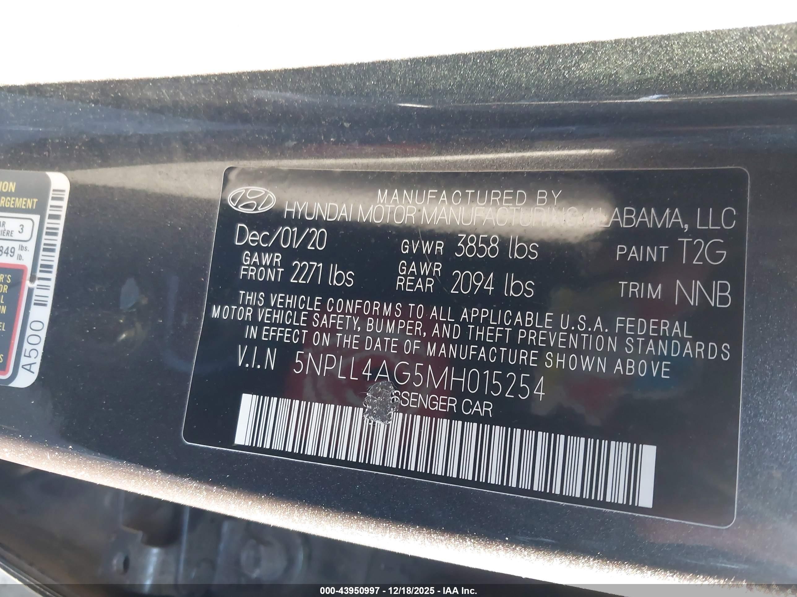 HYUNDAI ELANTRA image 9