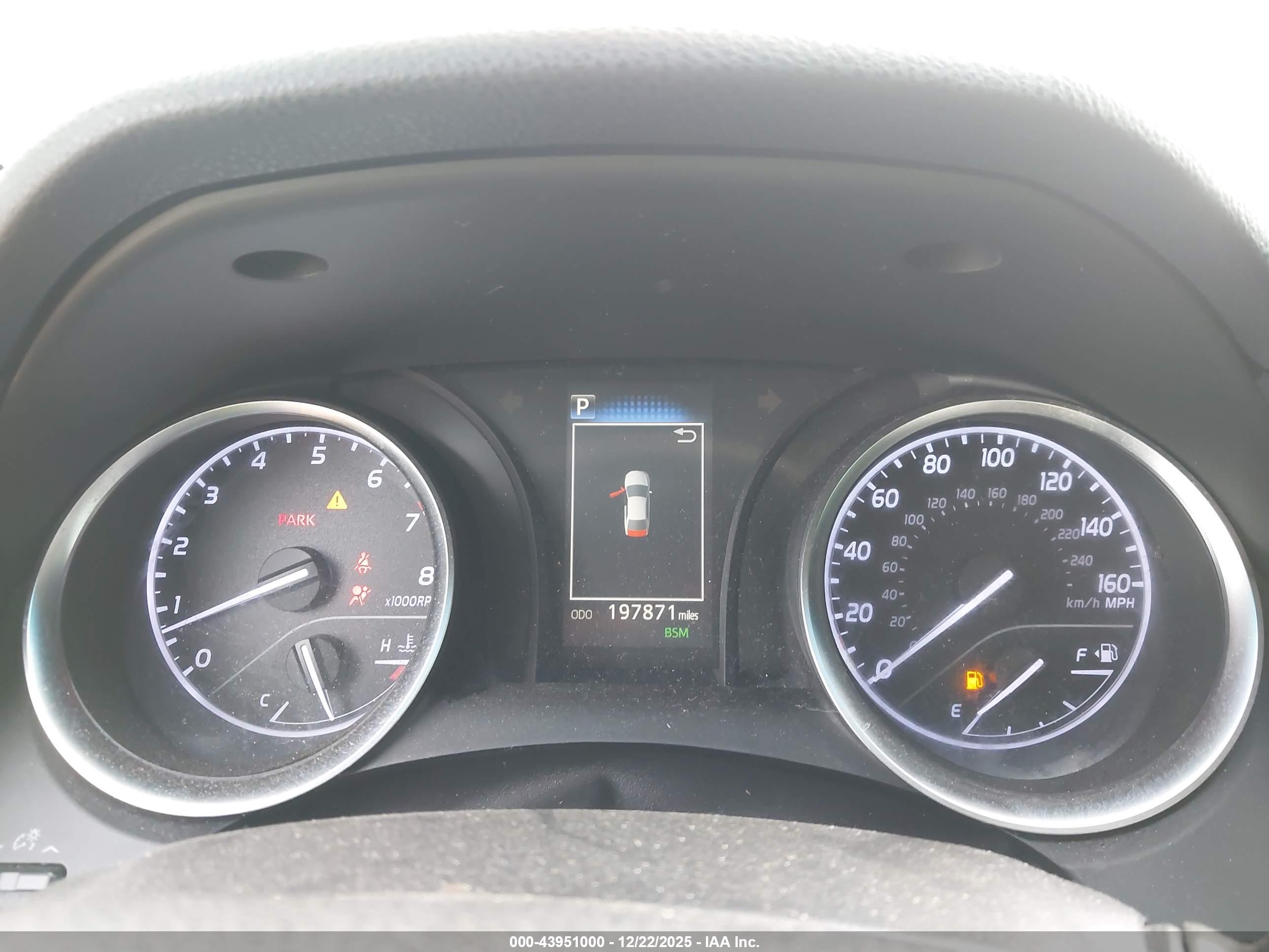 TOYOTA CAMRY image 7