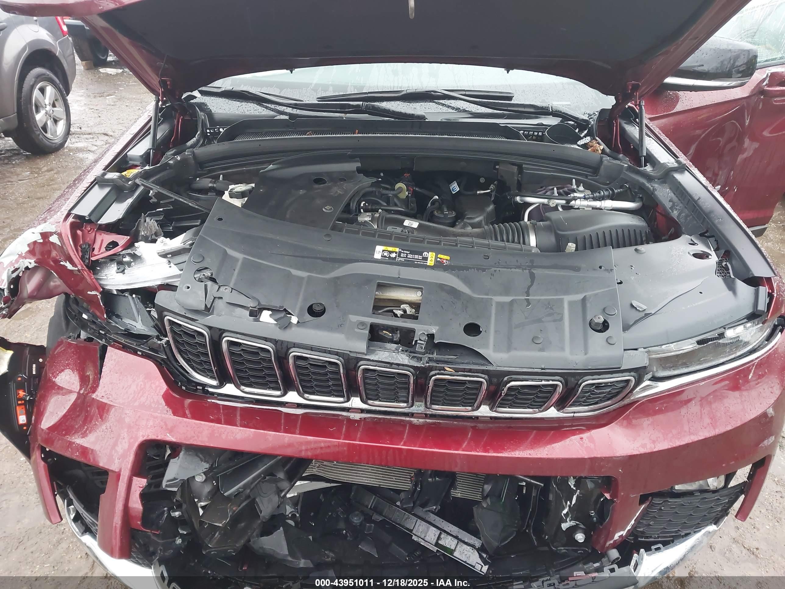JEEP GRAND image 10