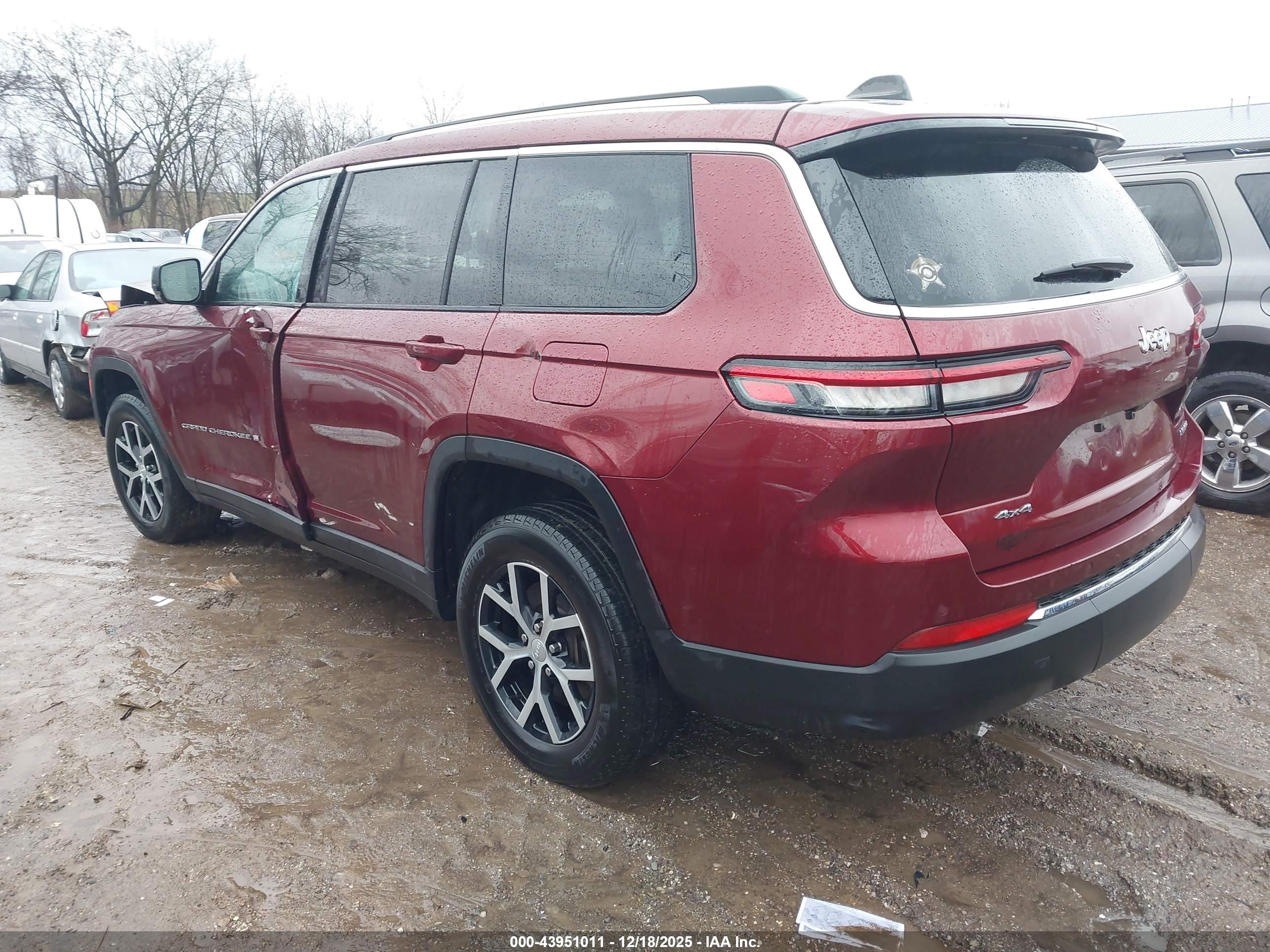 JEEP GRAND image 3
