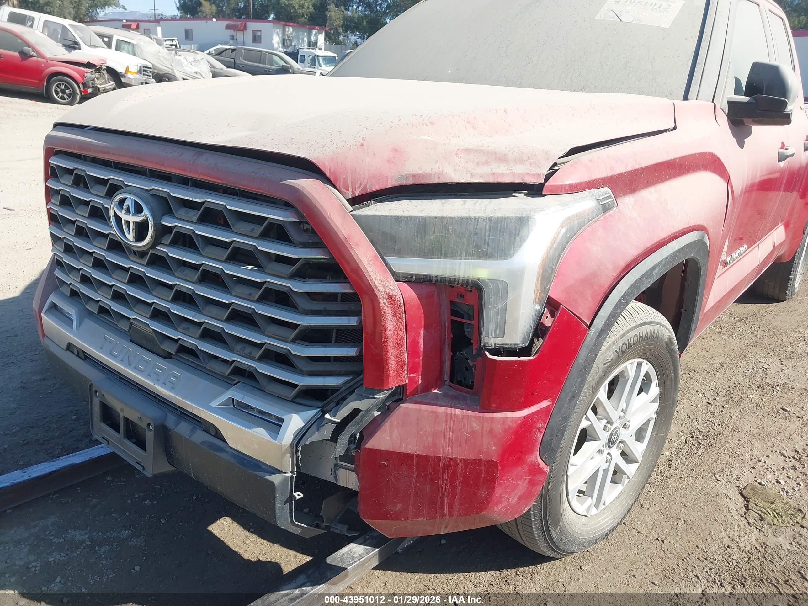 TOYOTA TUNDRA image 6
