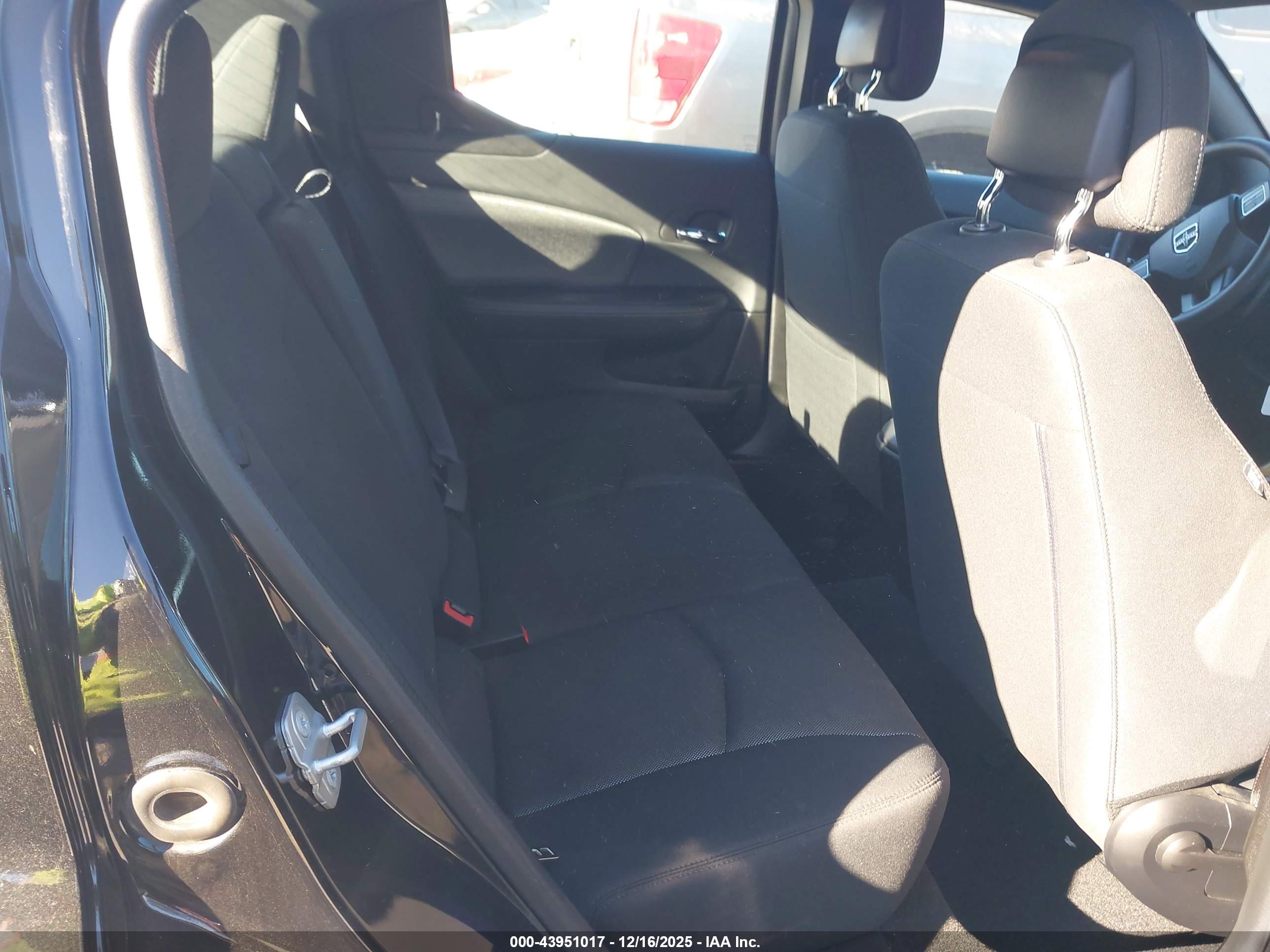 DODGE AVENGER image 8