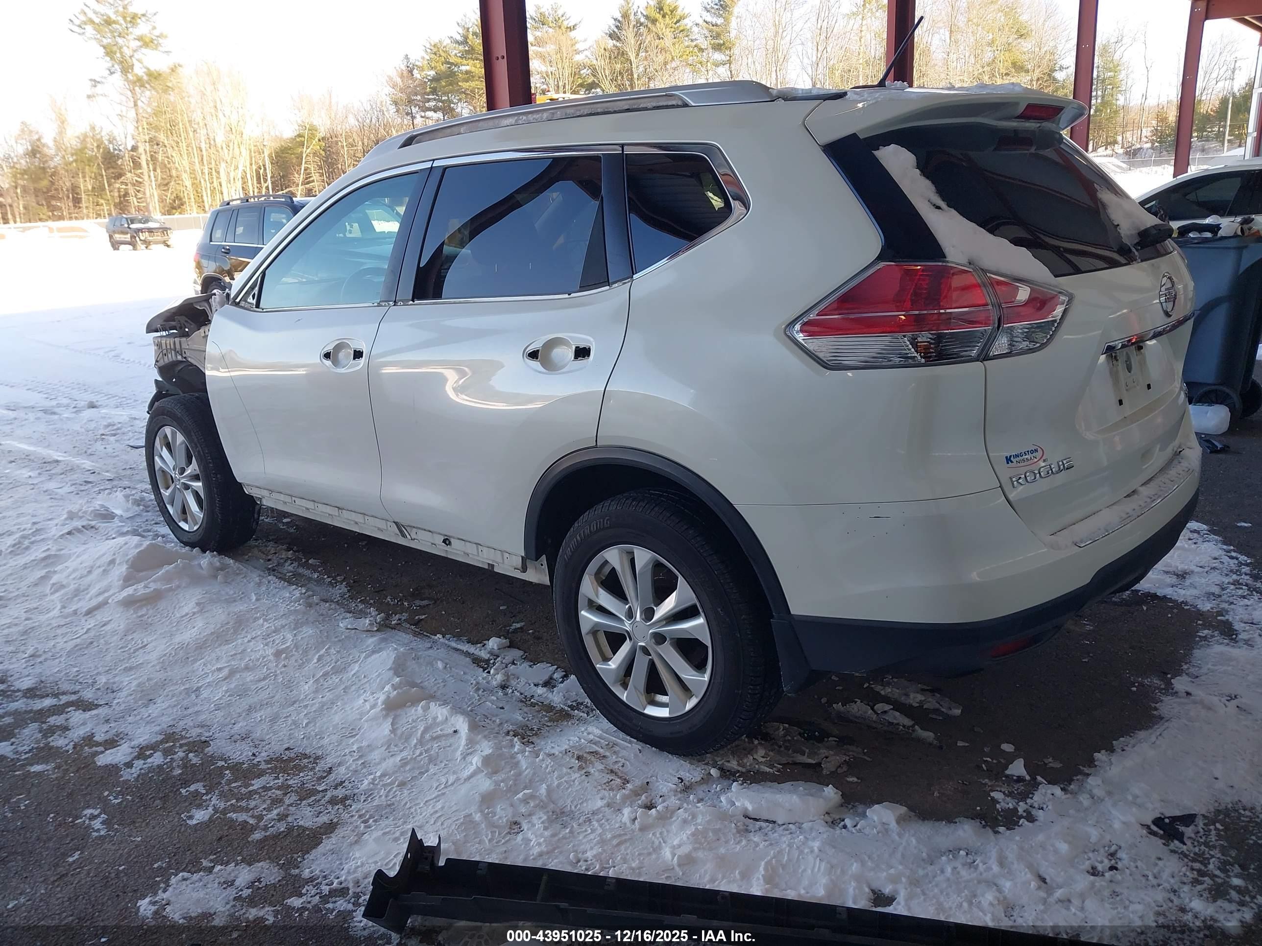 NISSAN ROGUE image 3