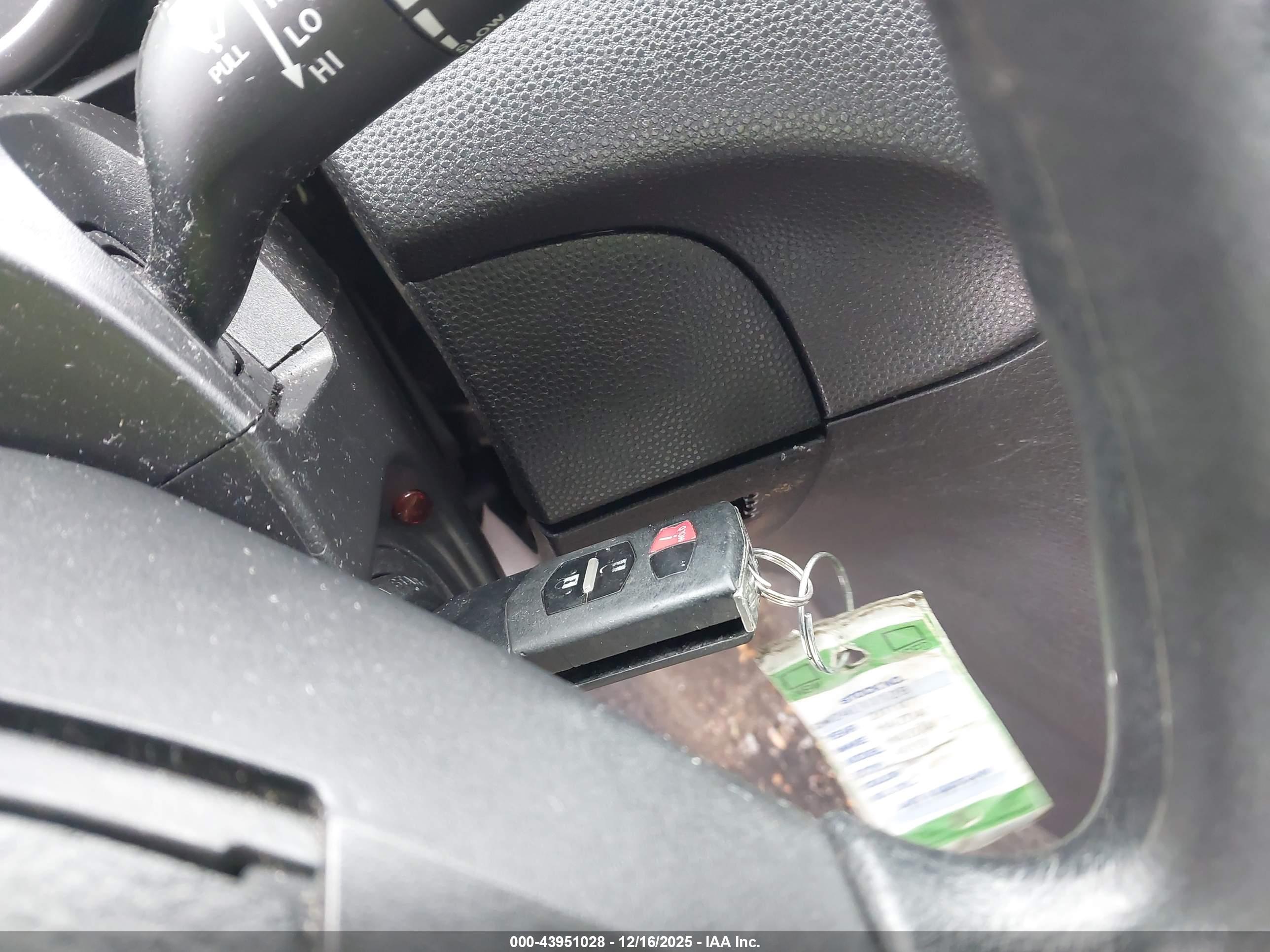 MAZDA MAZDA3 image 11