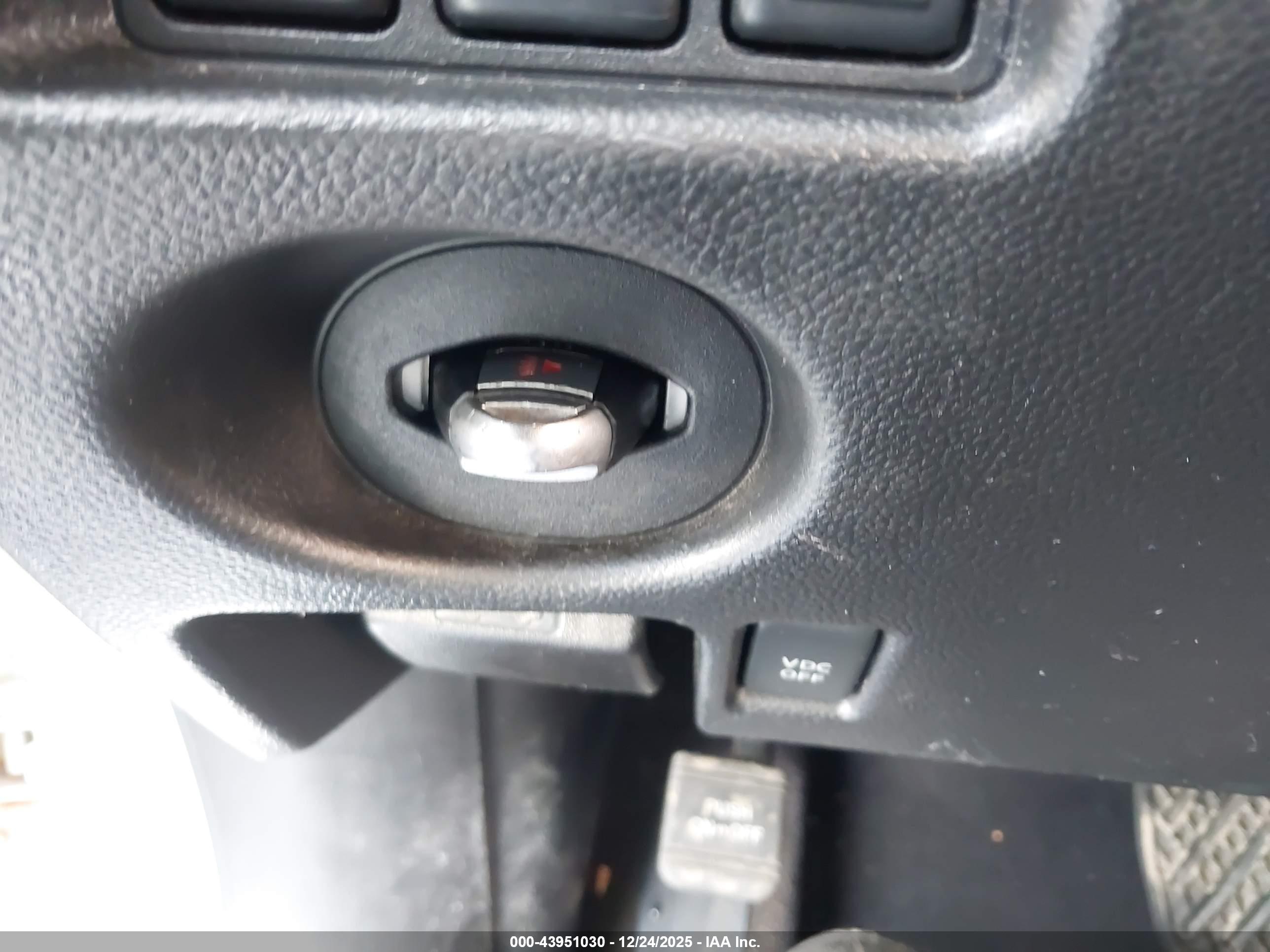 INFINITI EX35 image 11