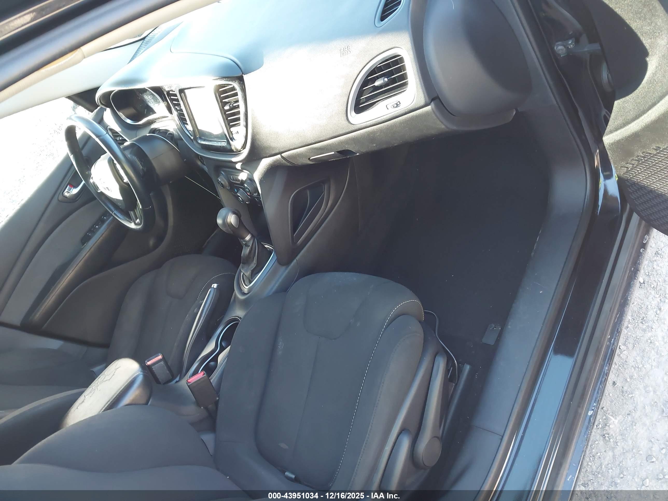 DODGE DART image 5