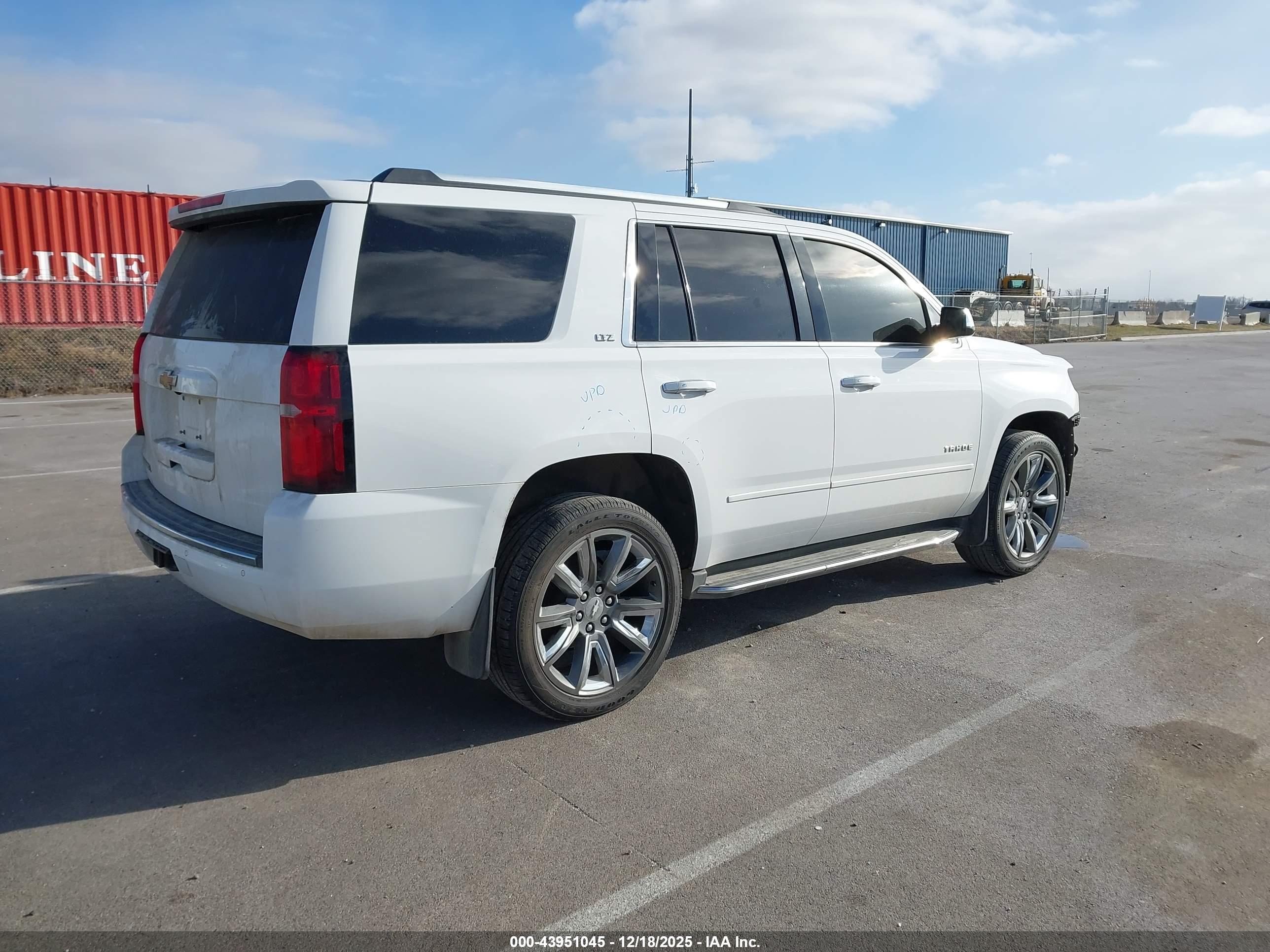 CHEVROLET TAHOE image 4
