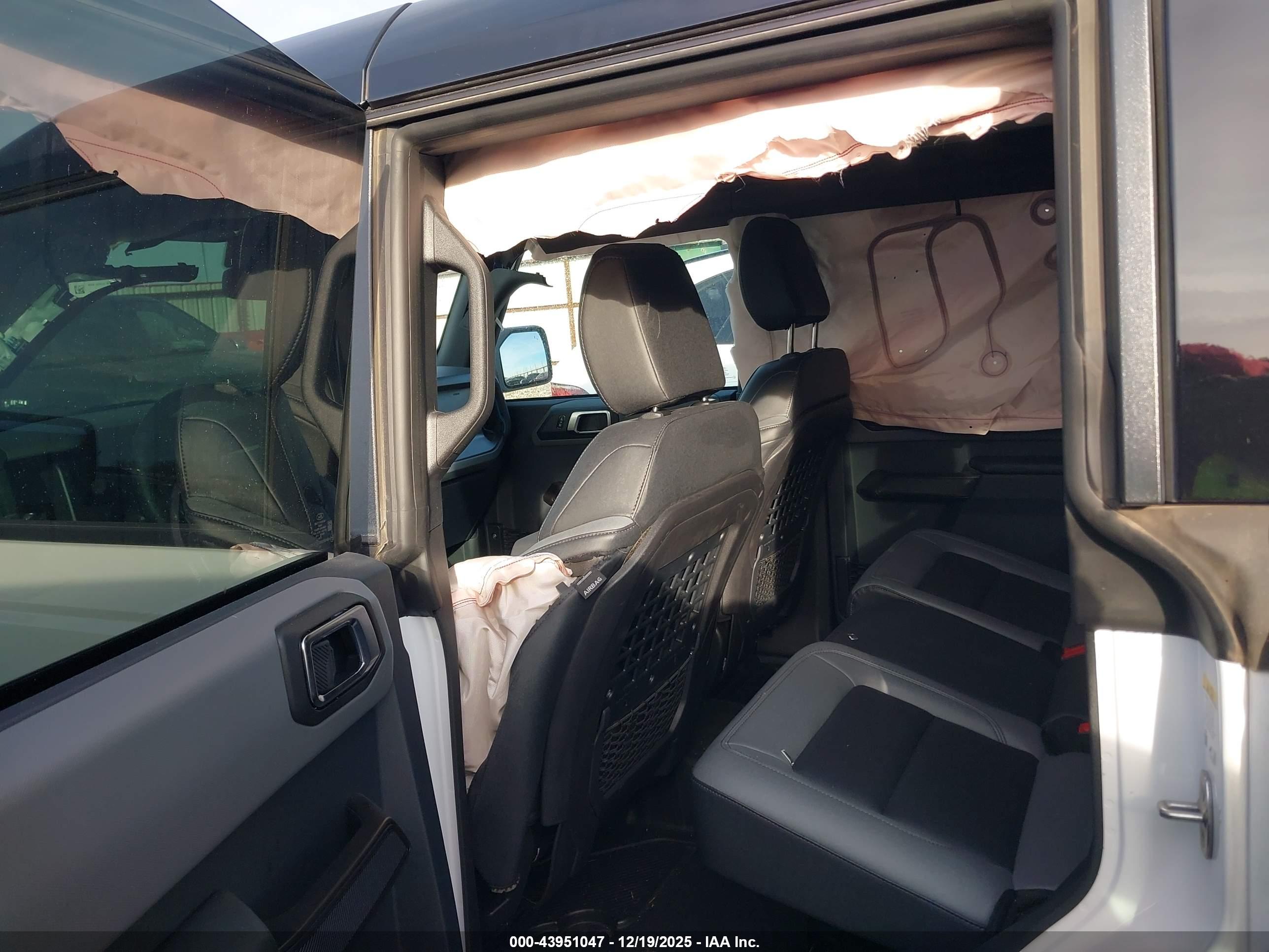 FORD BRONCO image 8