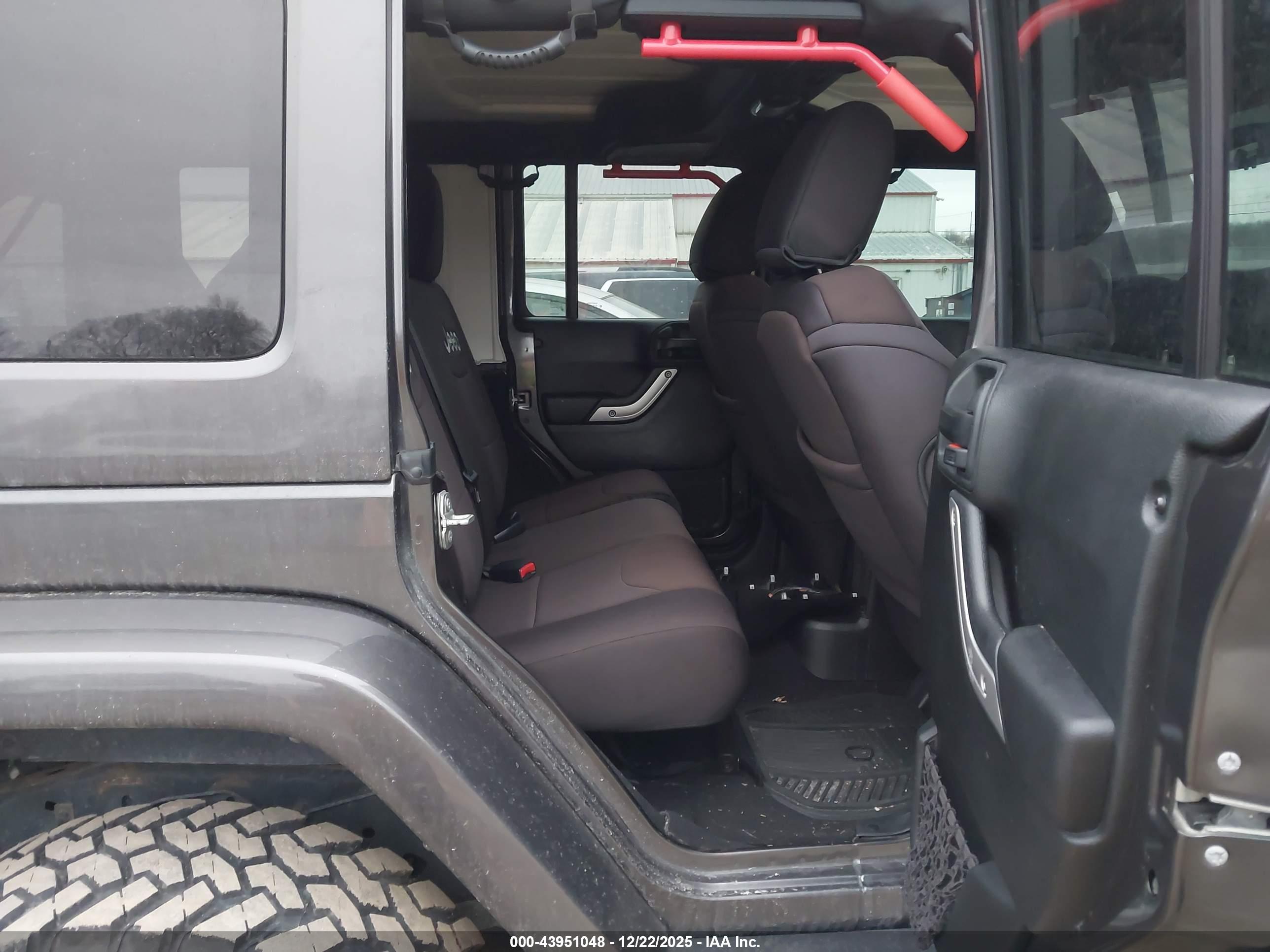 JEEP WRANGLER image 8