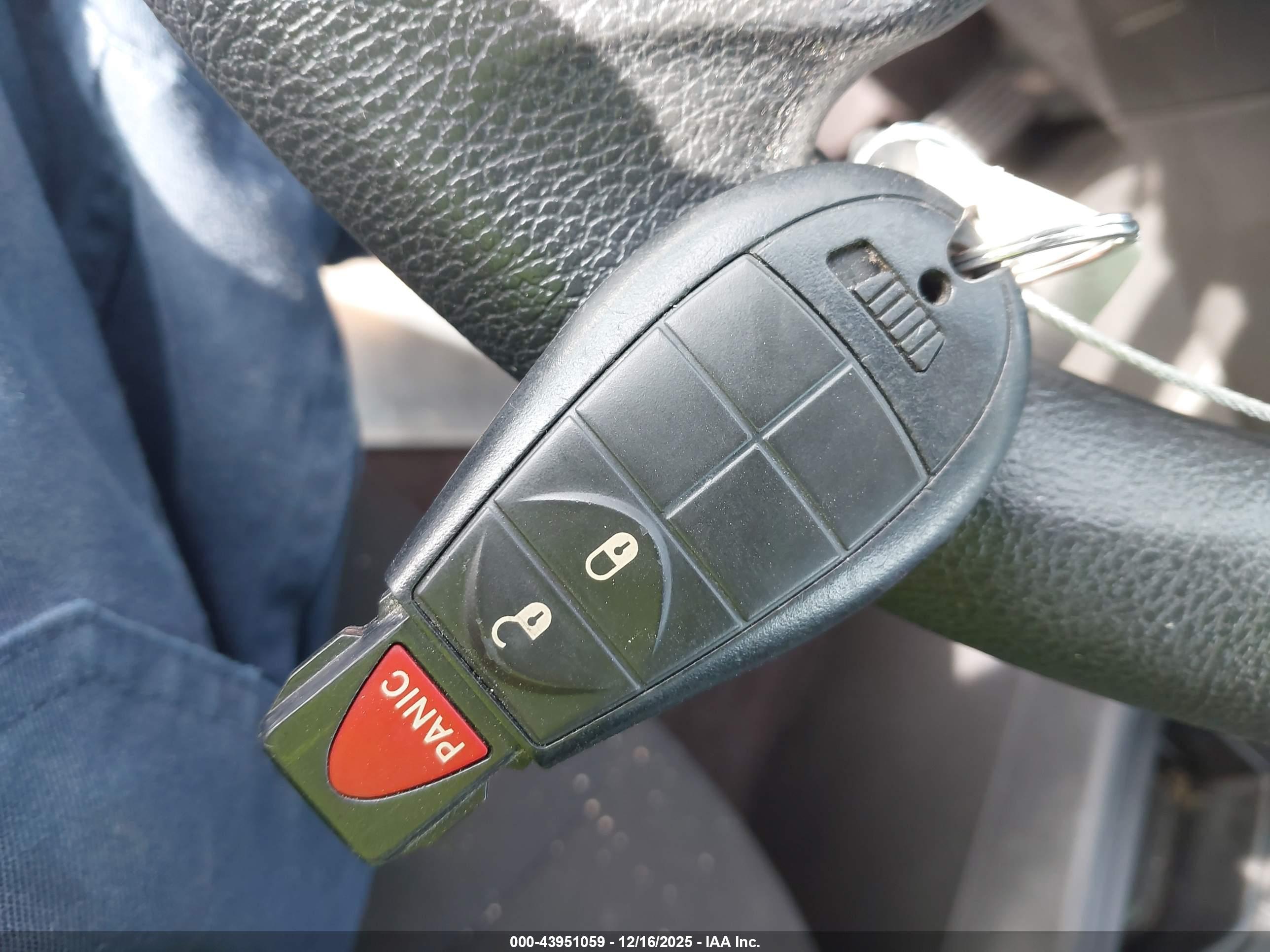 JEEP CHEROKEE image 11