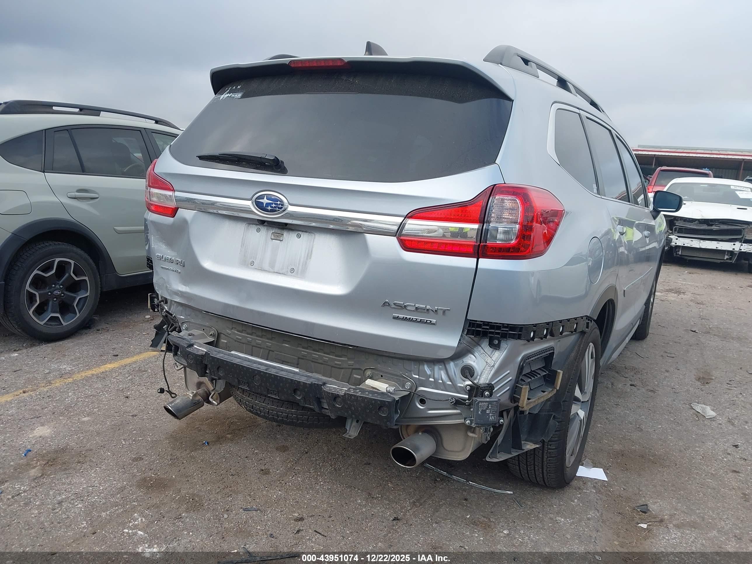 SUBARU ASCENT image 6