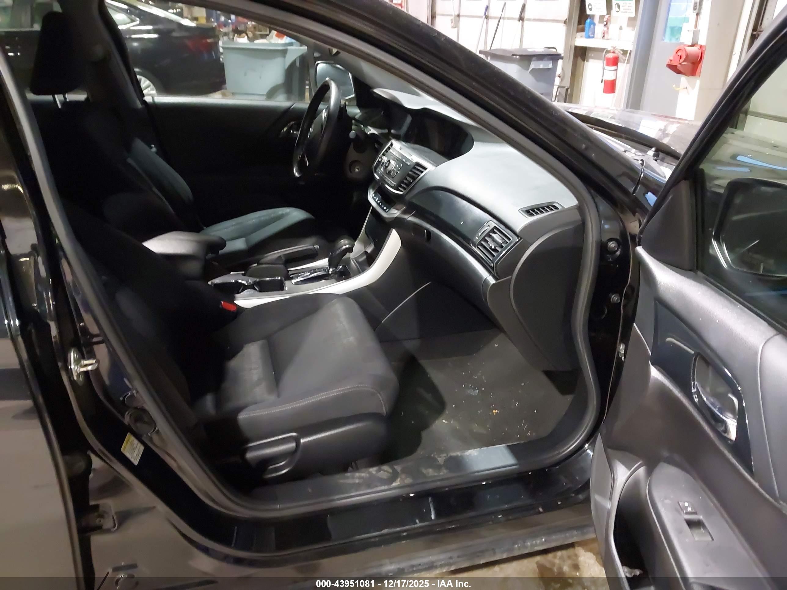 HONDA ACCORD image 5