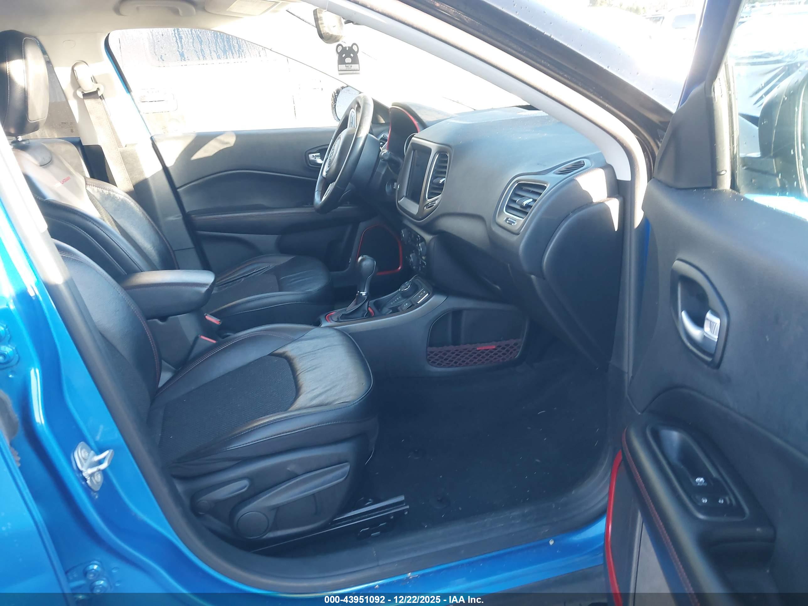 JEEP COMPASS image 5