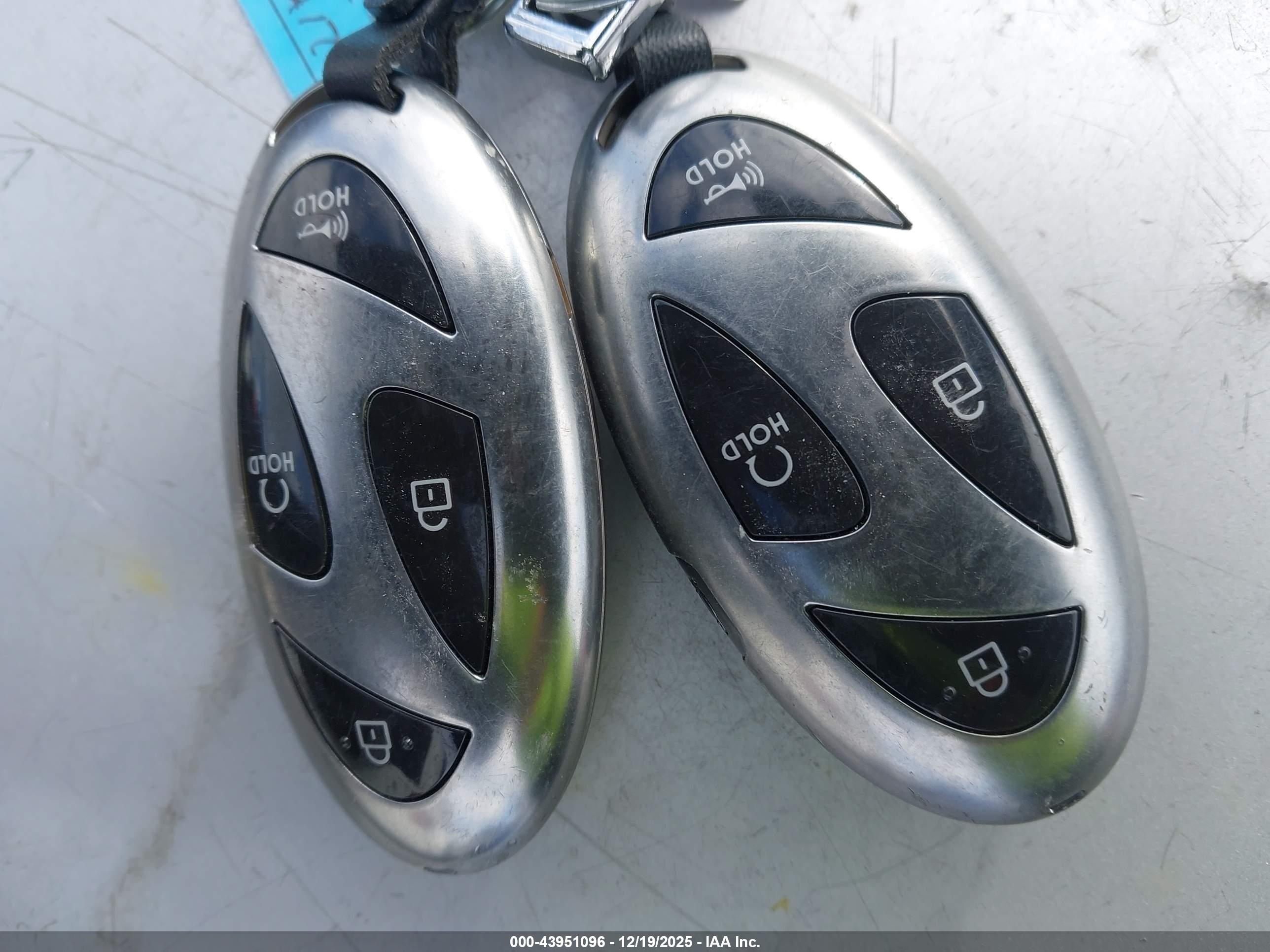 HYUNDAI SONATA image 11
